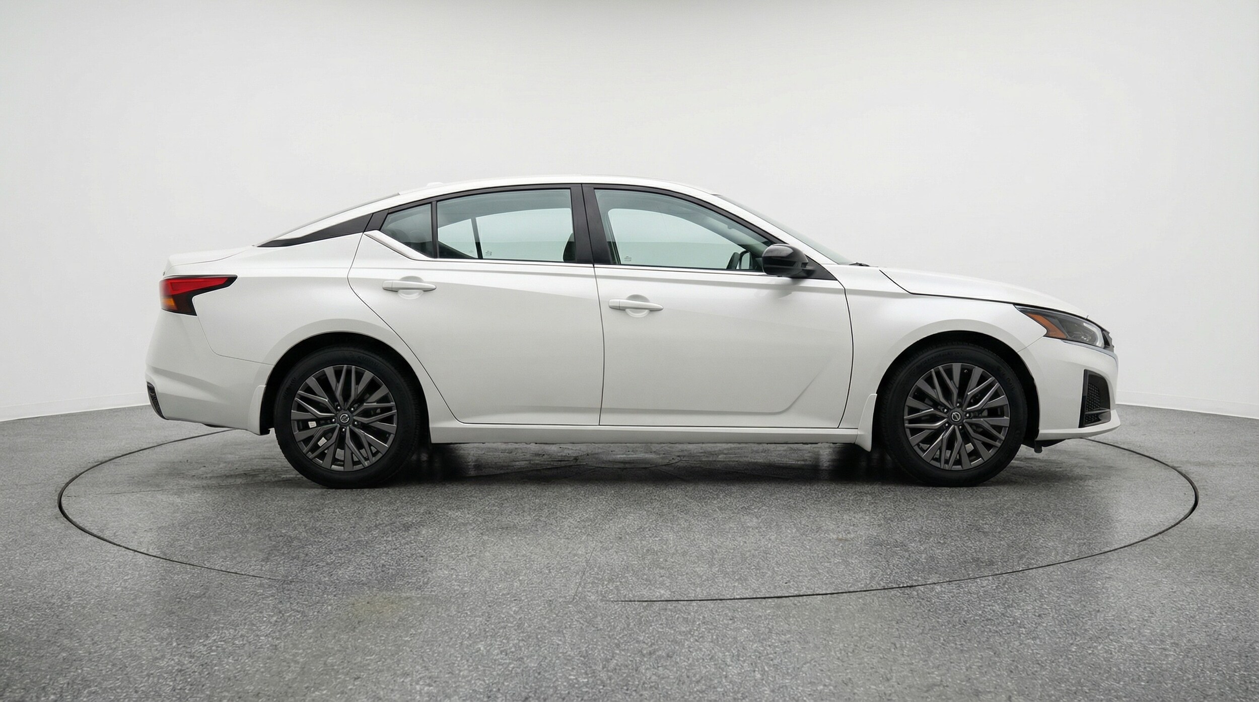 Thumbnail: 2025 Nissan Altima - 8