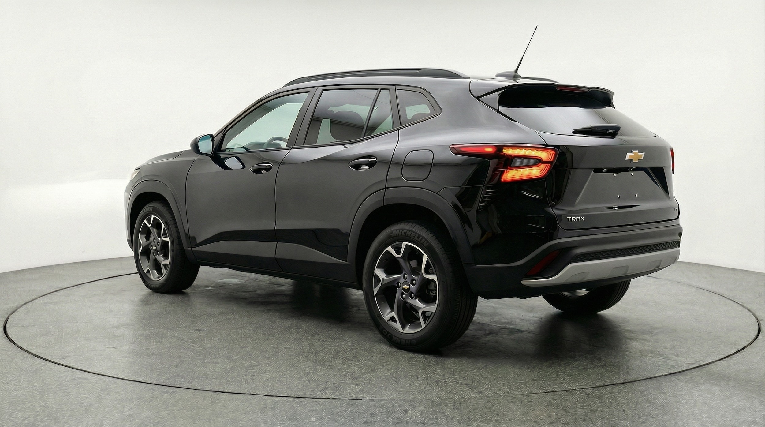 Thumbnail: 2025 Chevrolet Trax - 5