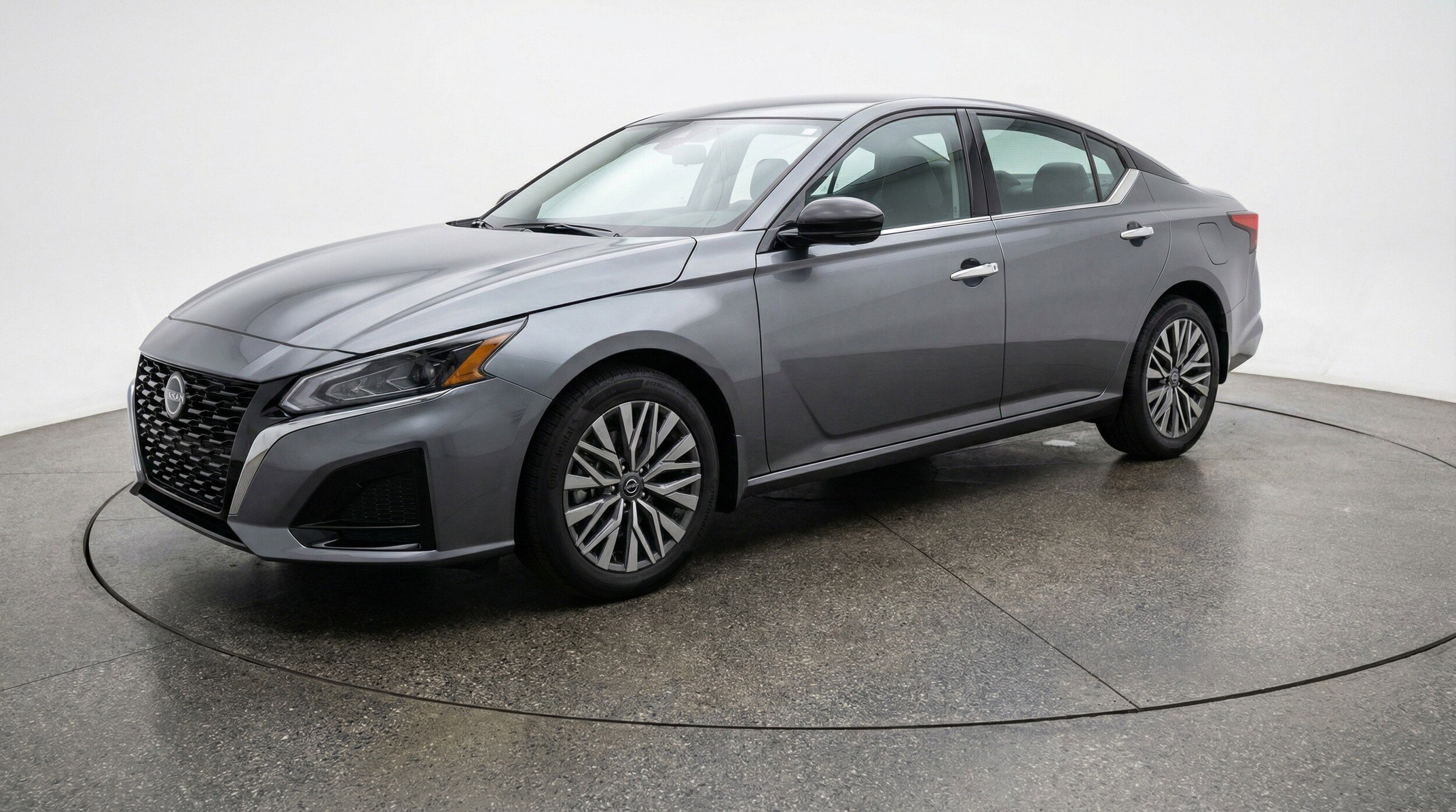 Thumbnail: 2025 Nissan Altima - 3