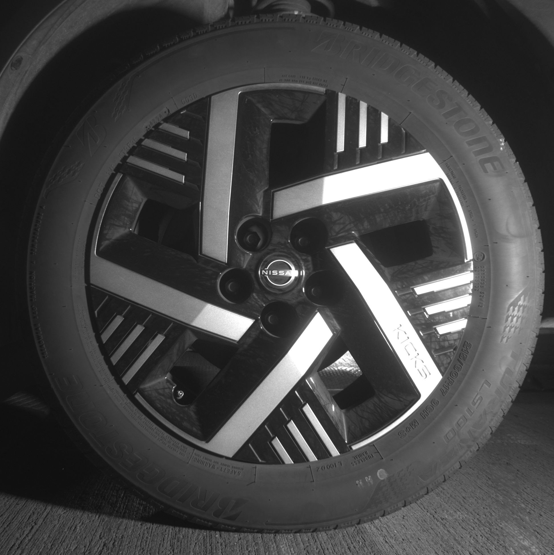 Thumbnail: 2025 Nissan Kicks - 12