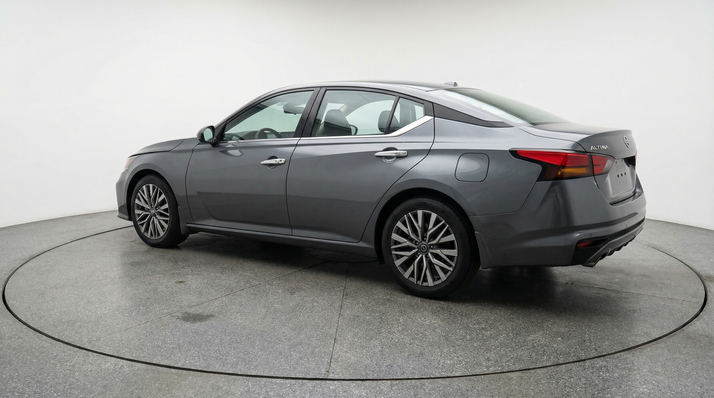 Thumbnail: 2025 Nissan Altima - 5