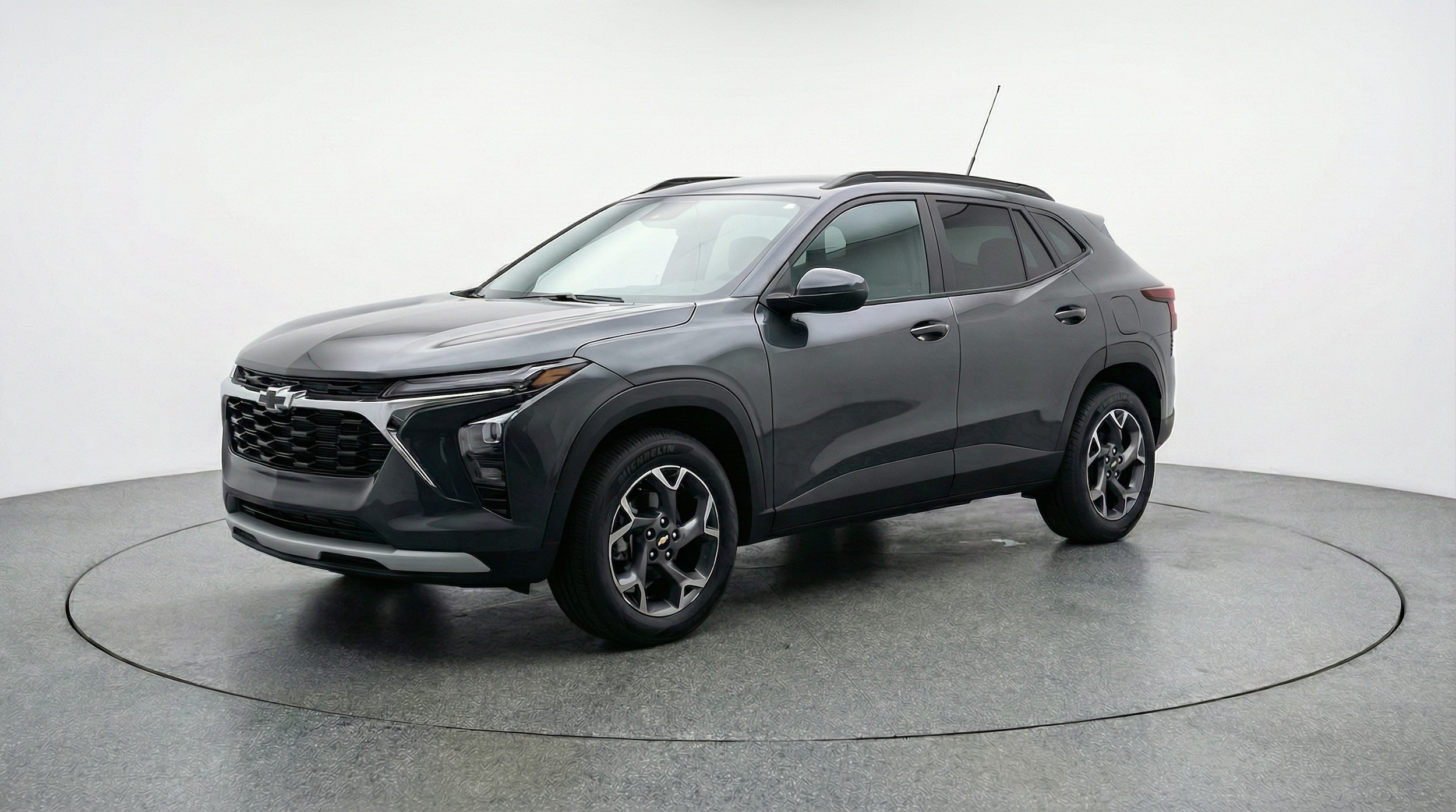 Thumbnail: 2025 Chevrolet Trax - 3