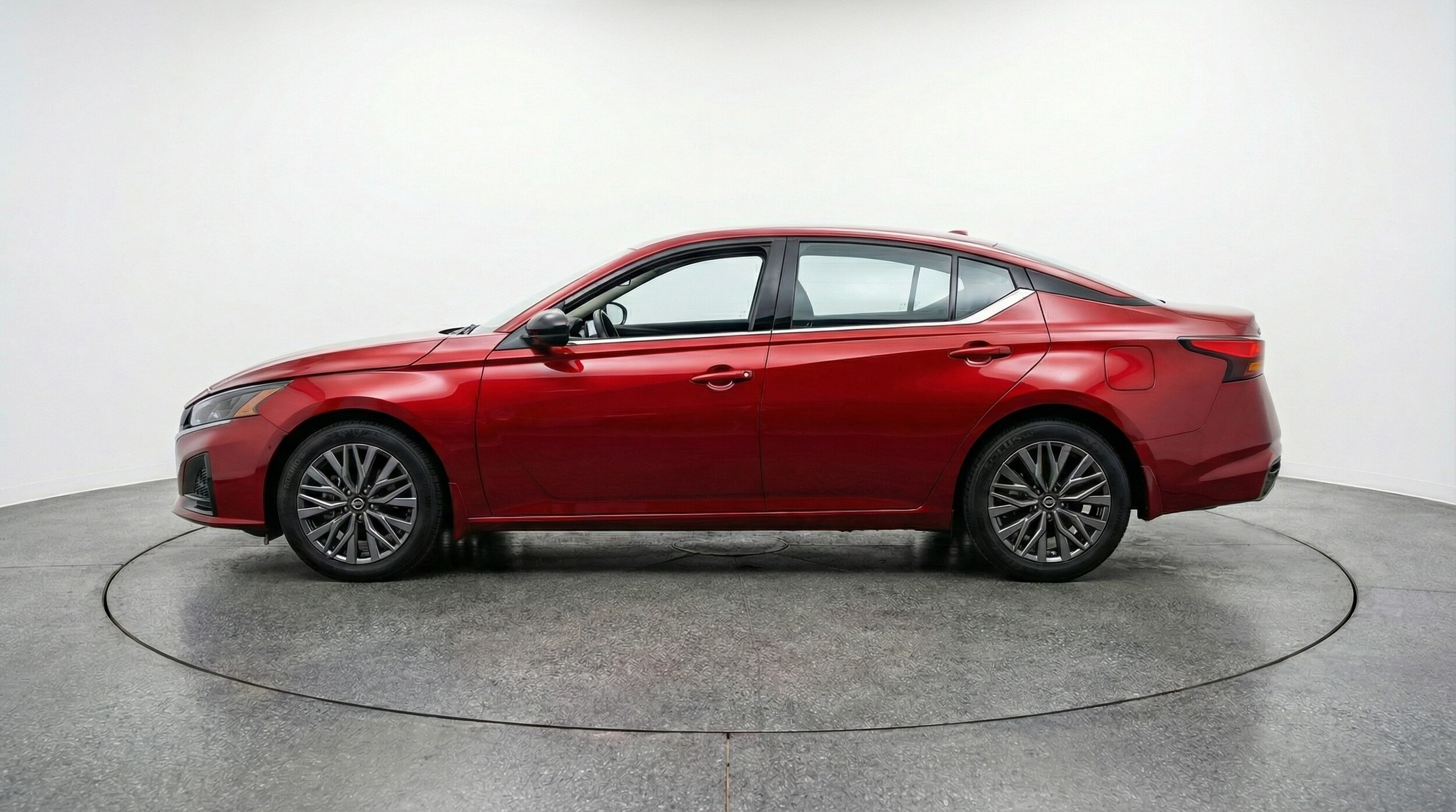 Thumbnail: 2025 Nissan Altima - 4