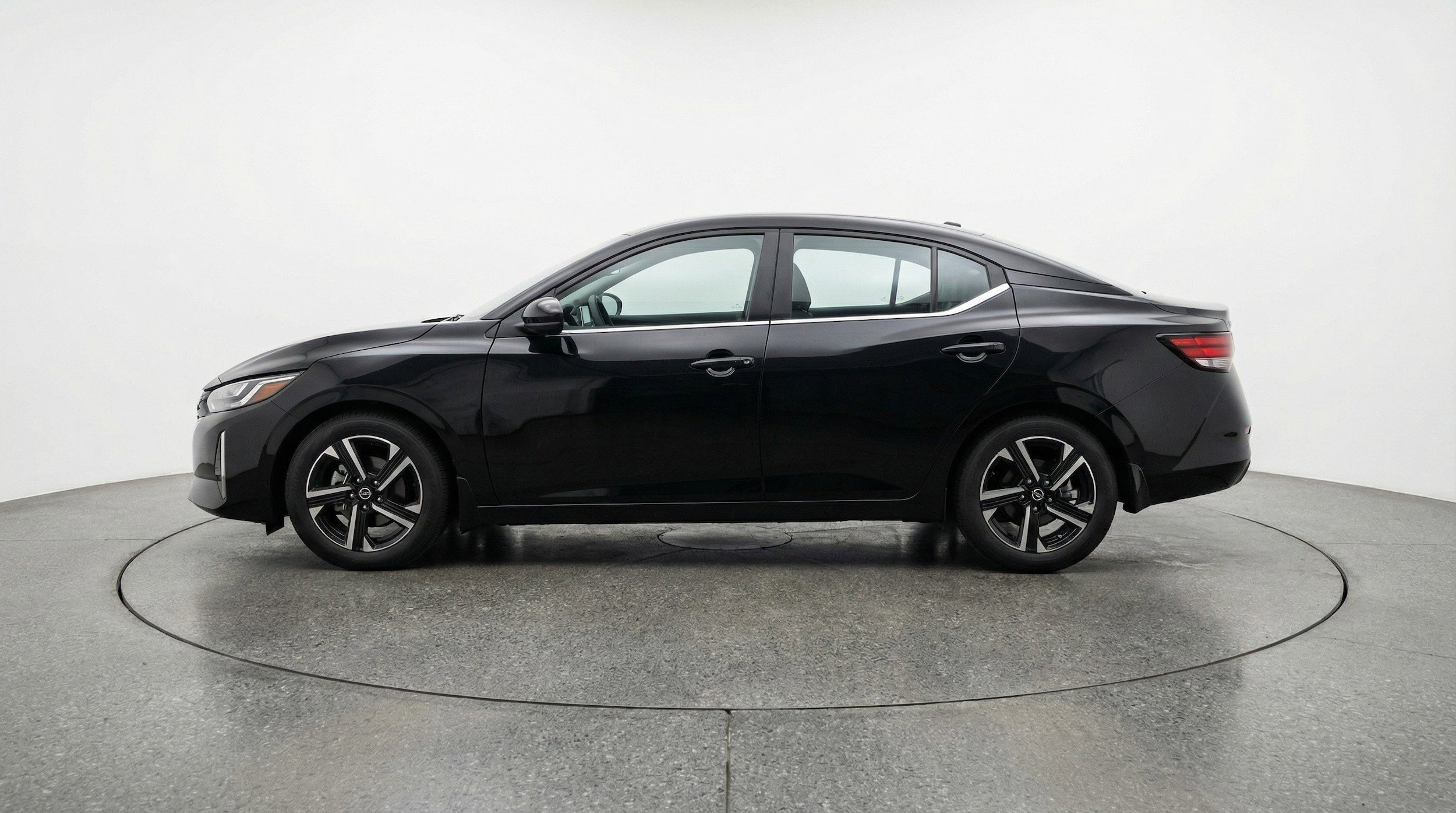 Thumbnail: 2025 Nissan Sentra - 5