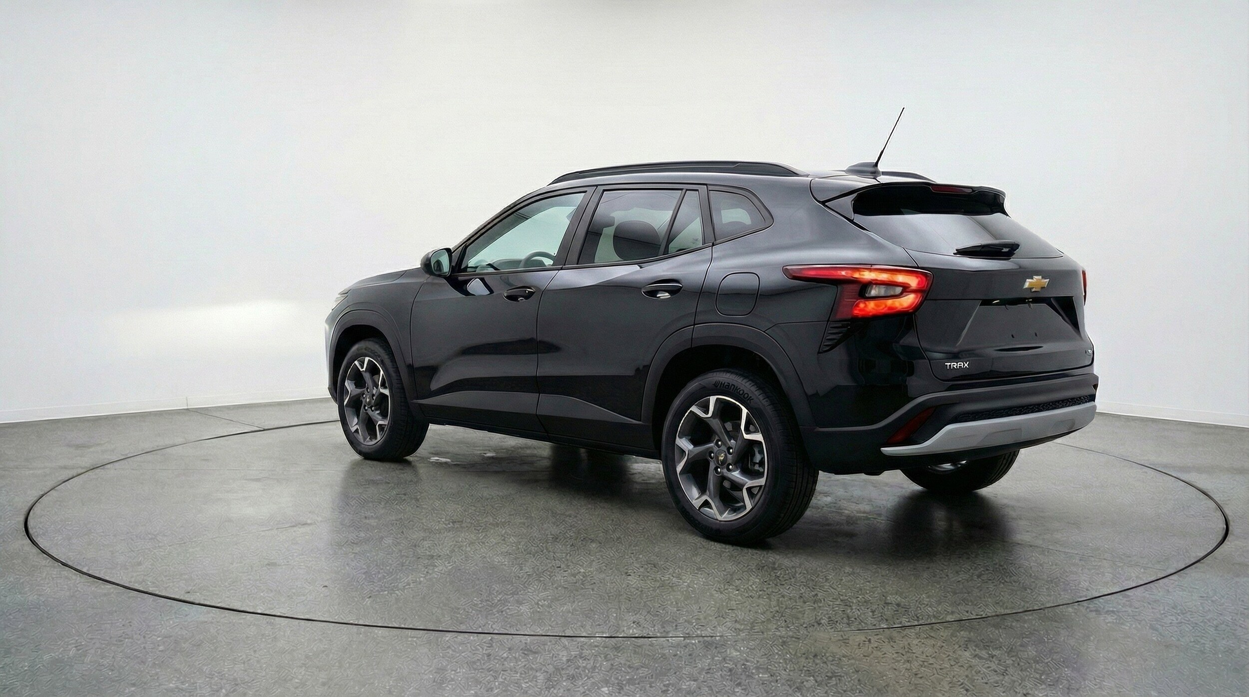 Thumbnail: 2025 Chevrolet Trax - 6