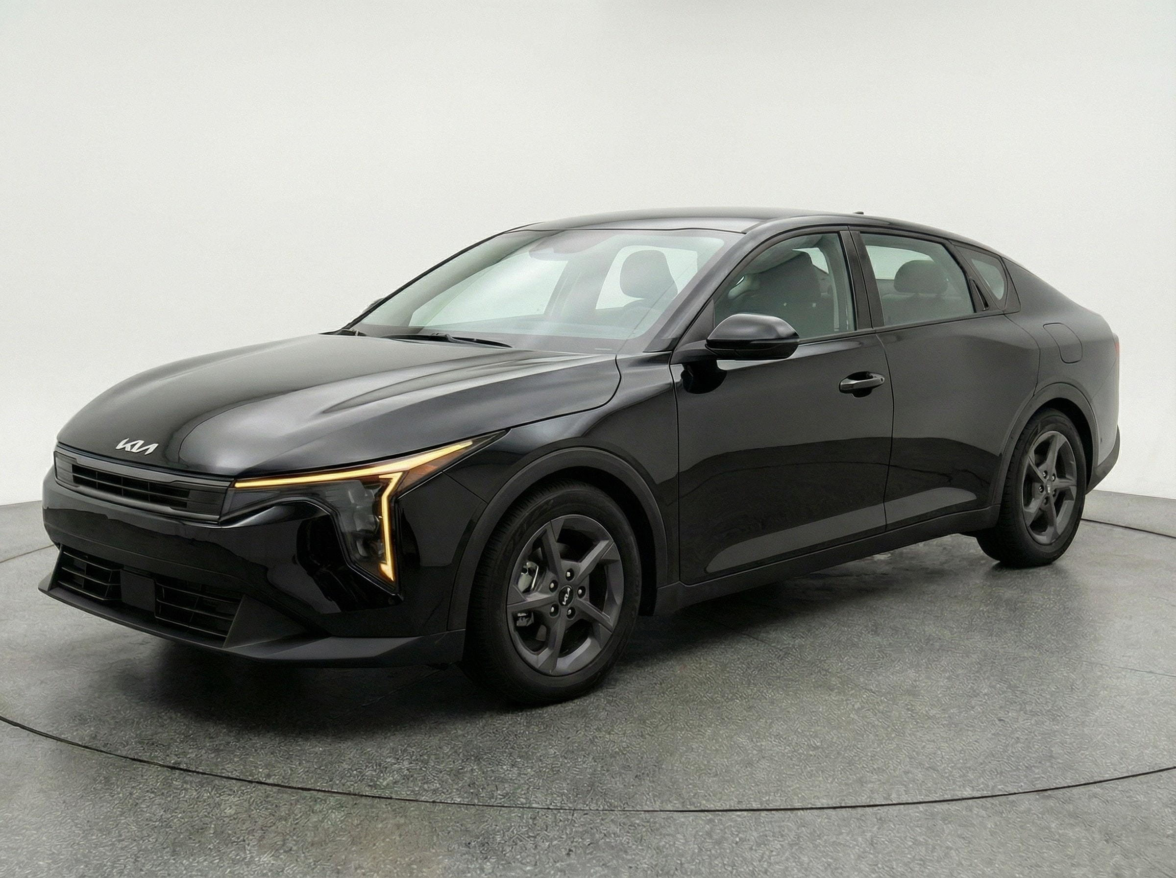 Thumbnail: 2025 Kia K4 - 3