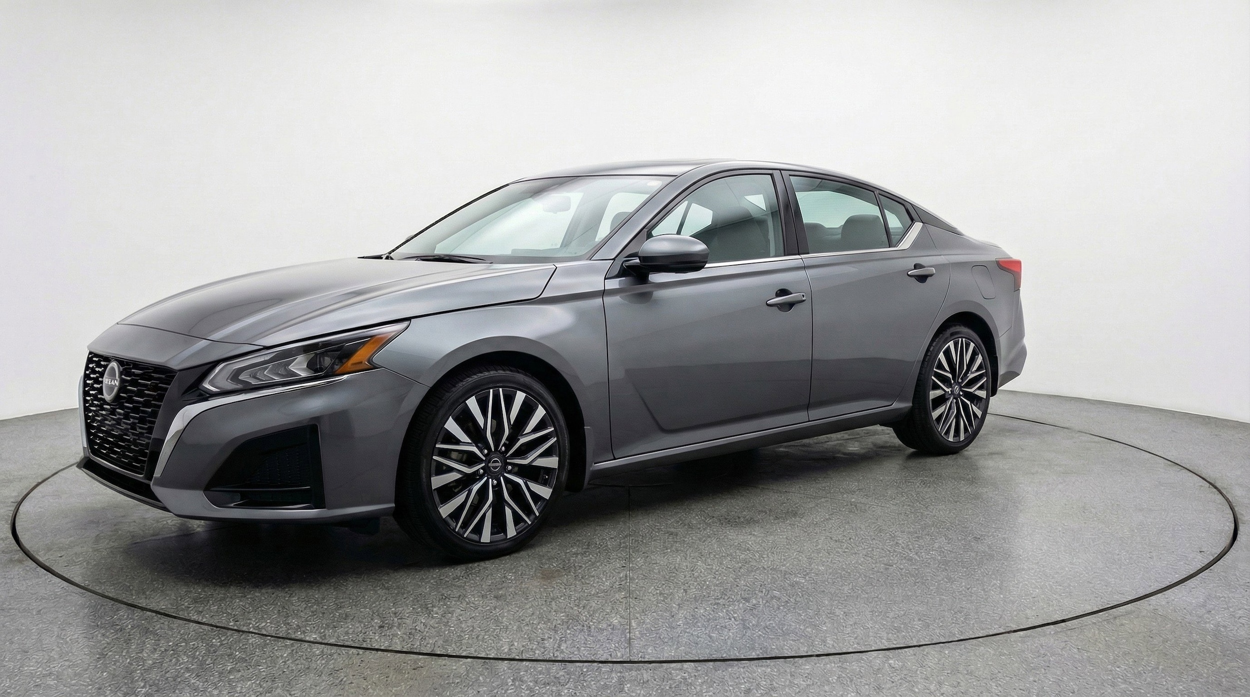 Thumbnail: 2025 Nissan Altima - 3