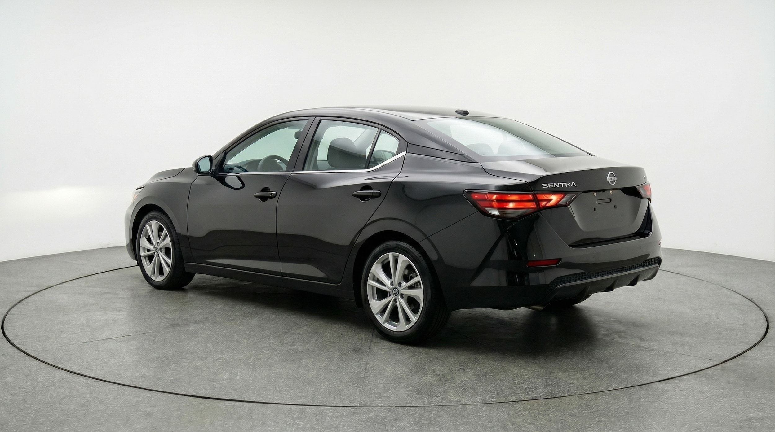 Thumbnail: 2025 Nissan Sentra - 5