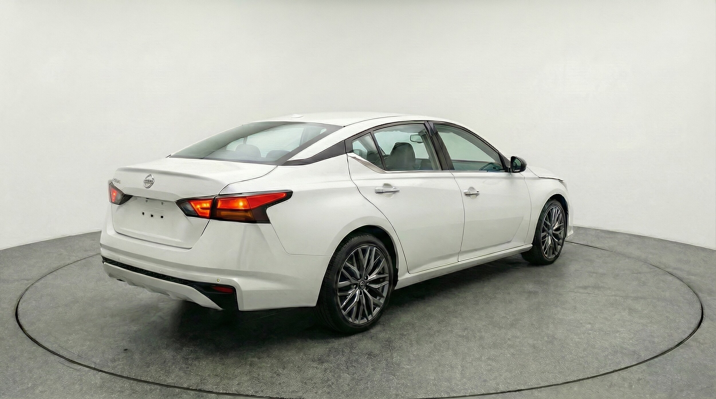 Thumbnail: 2025 Nissan Altima - 7