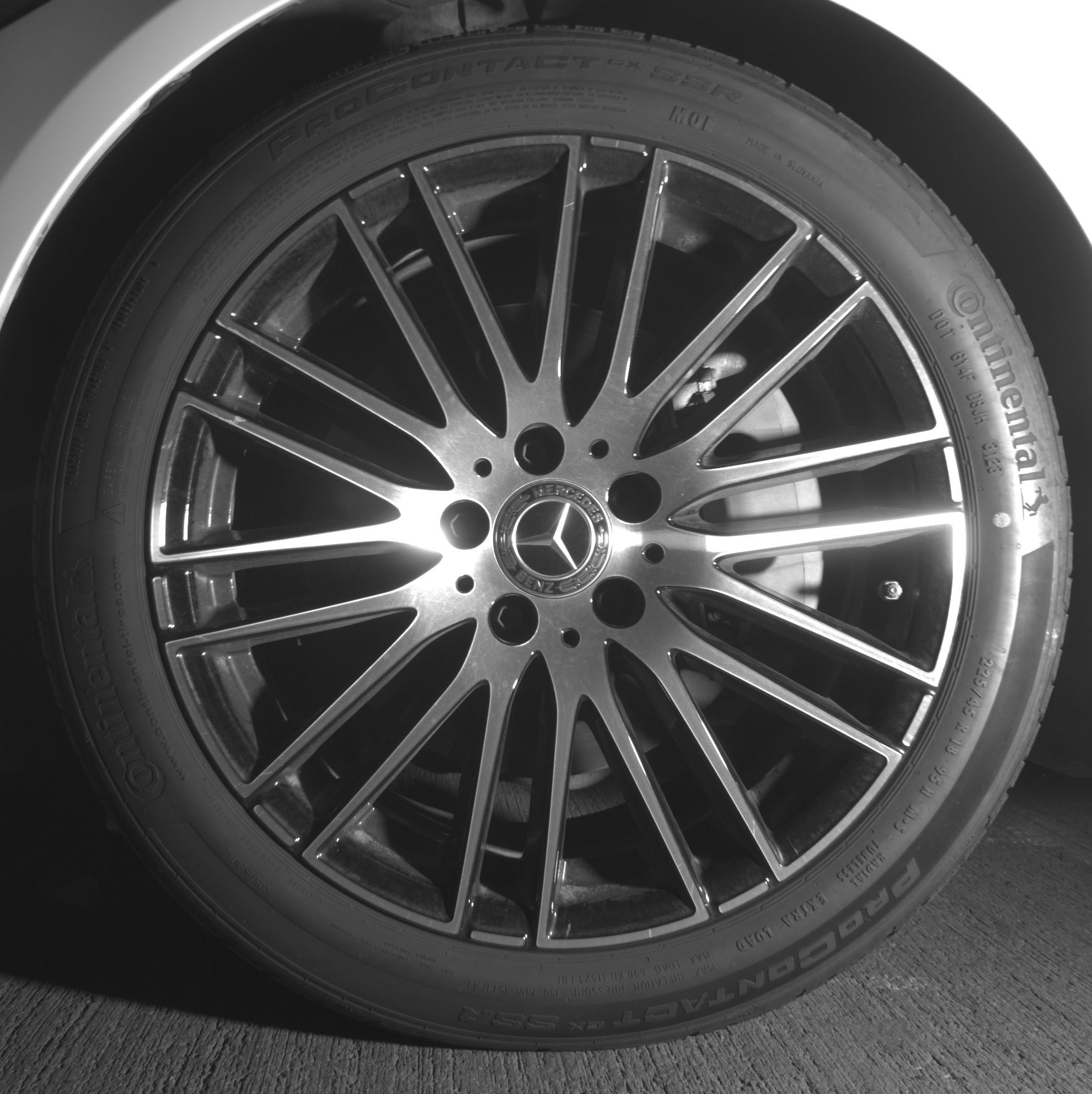 Thumbnail: 2024 Mercedes-Benz C-Class - 9