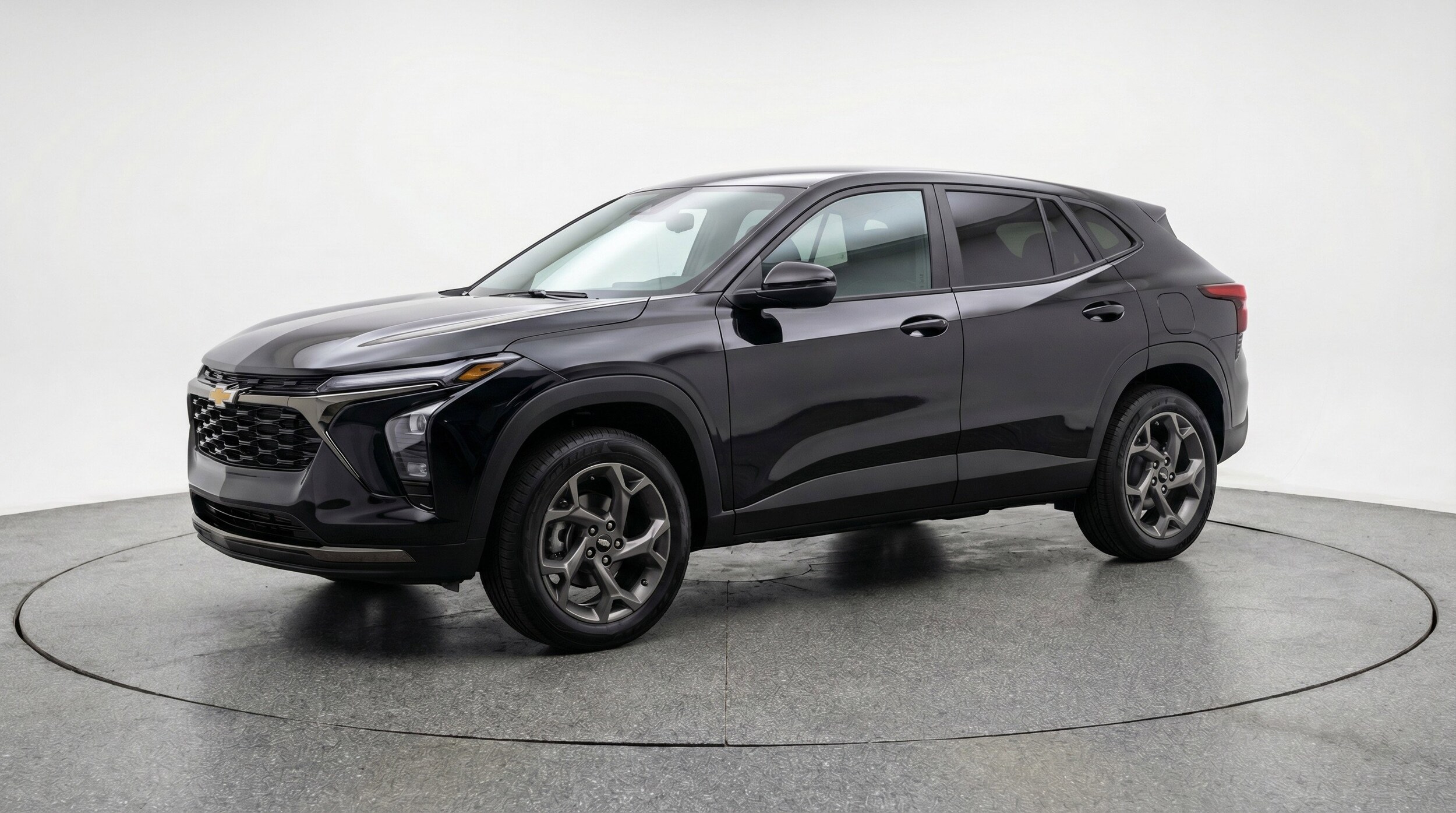 Thumbnail: 2025 Chevrolet Trax - 3