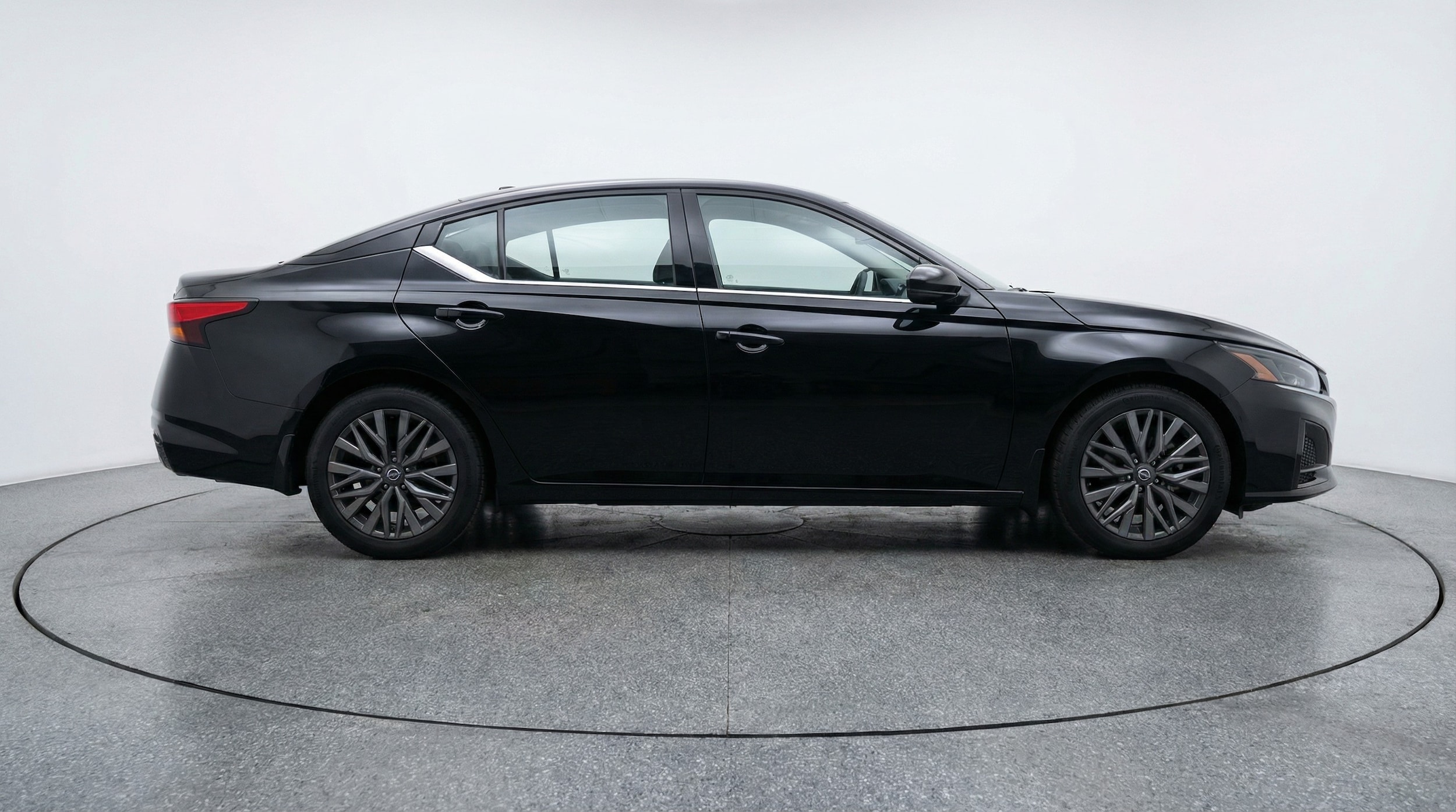 Thumbnail: 2025 Nissan Altima - 8