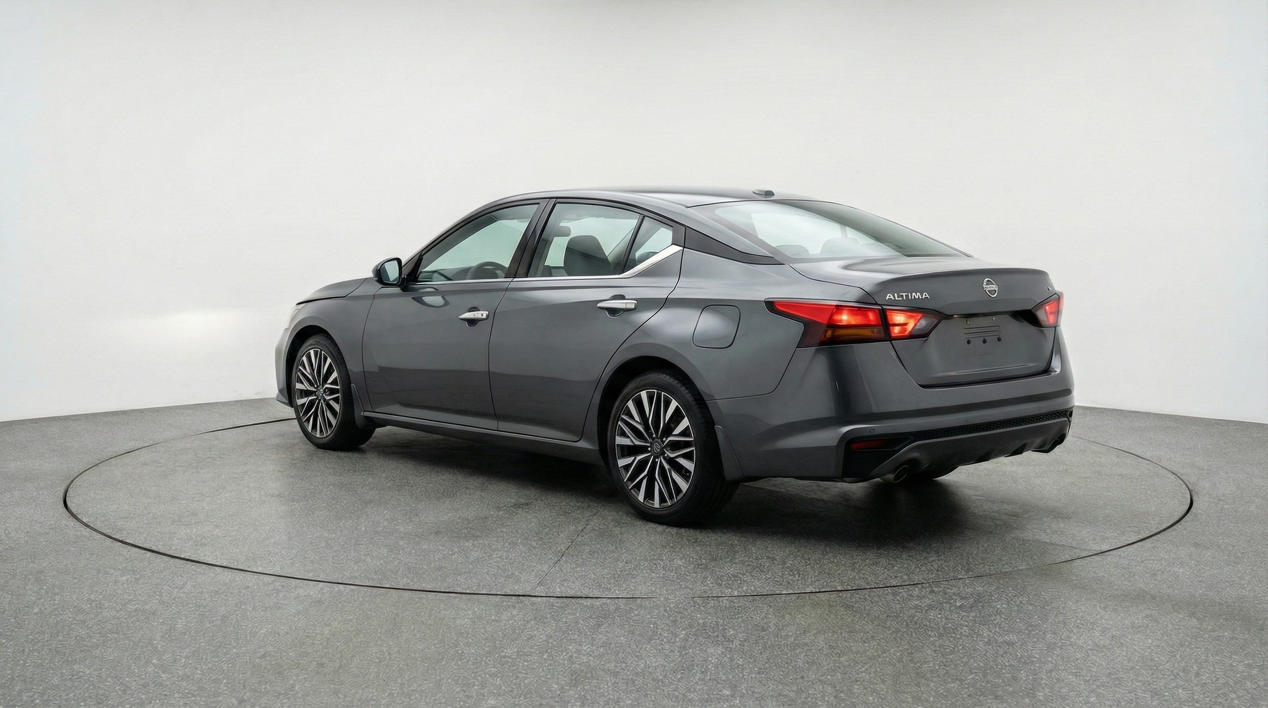 Thumbnail: 2025 Nissan Altima - 5