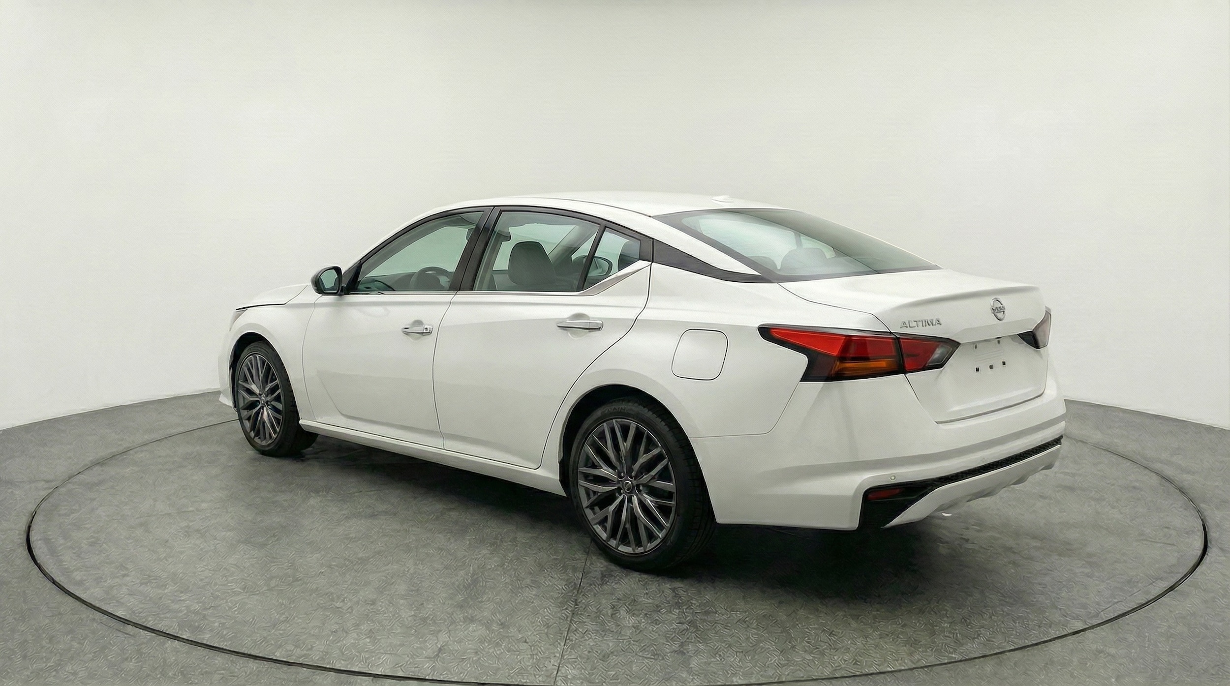 Thumbnail: 2025 Nissan Altima - 7