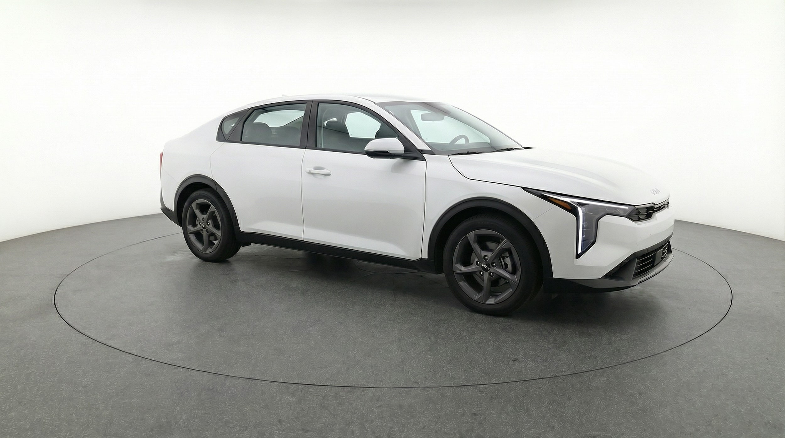 Thumbnail: 2025 Kia K4 - 1