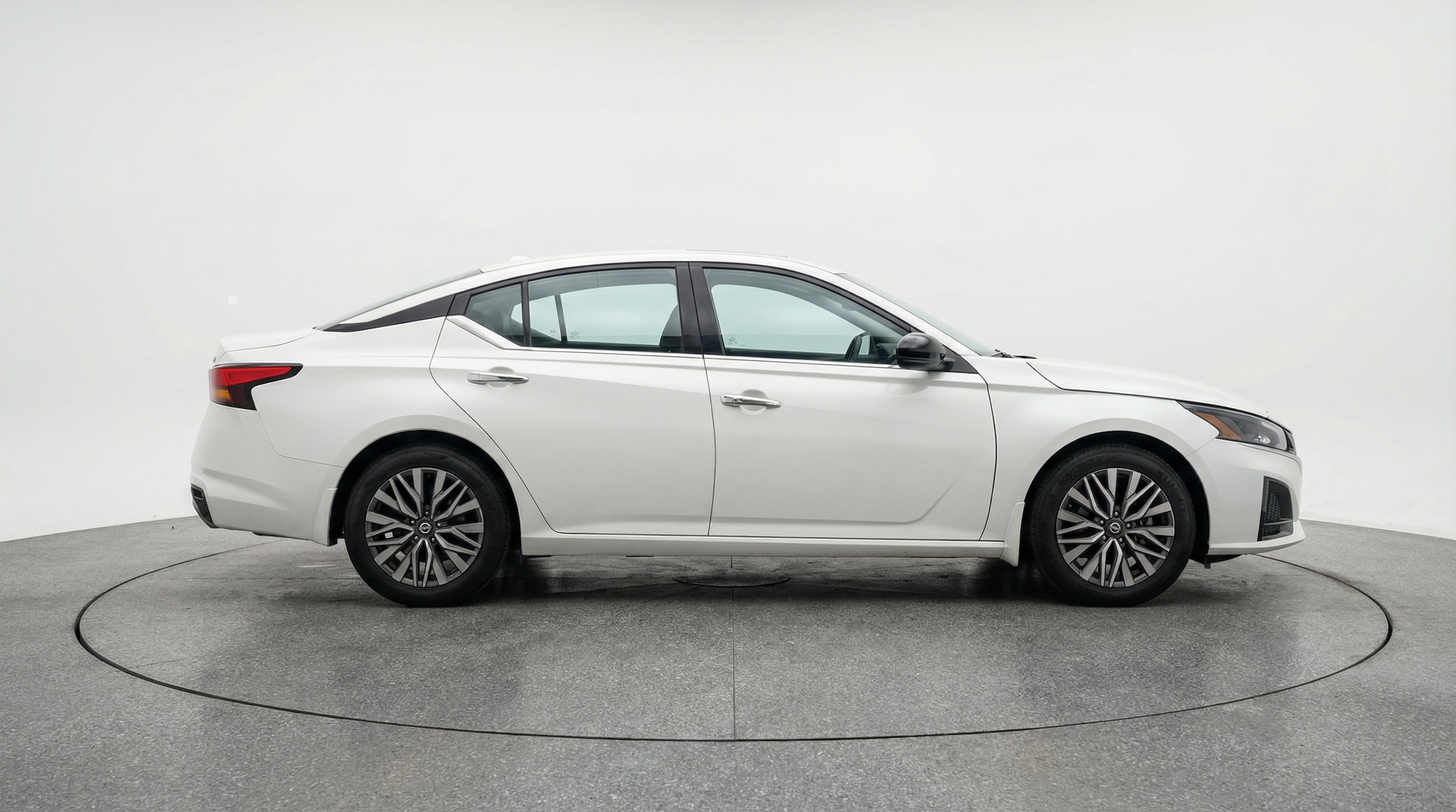 Thumbnail: 2025 Nissan Altima - 8