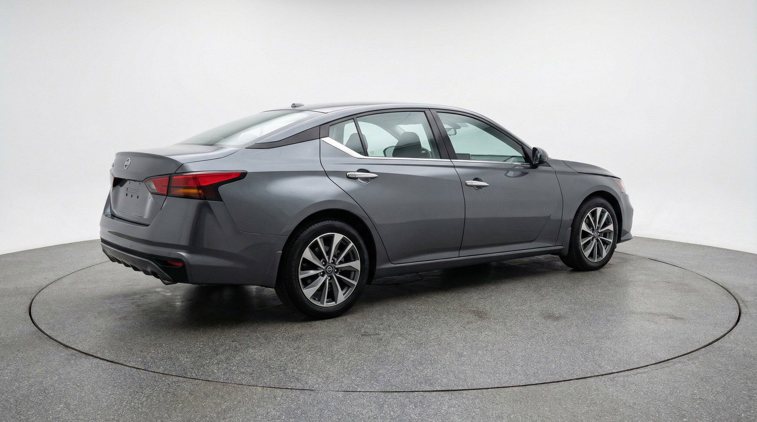 Thumbnail: 2025 Nissan Altima - 9