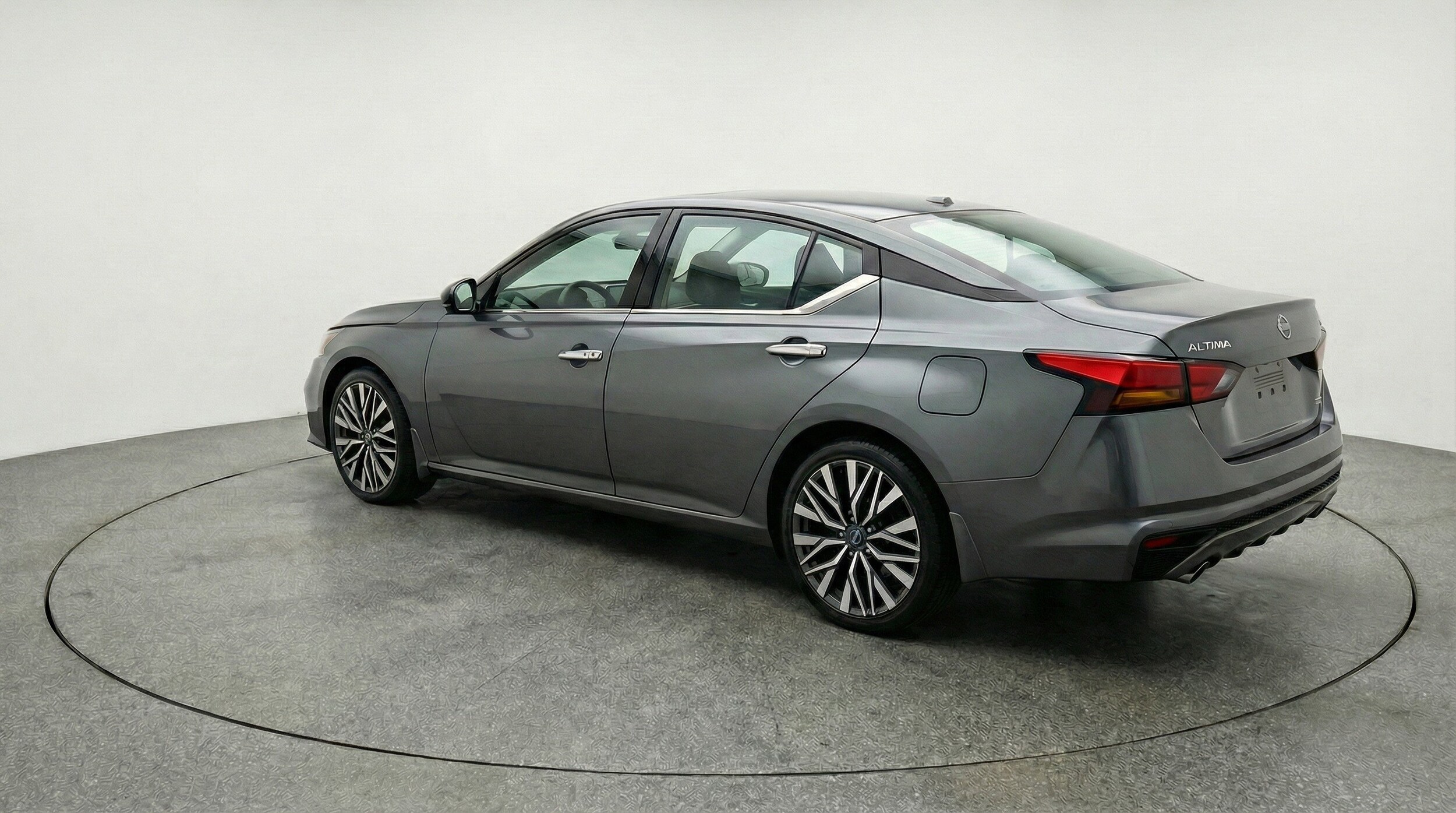 Thumbnail: 2025 Nissan Altima - 6