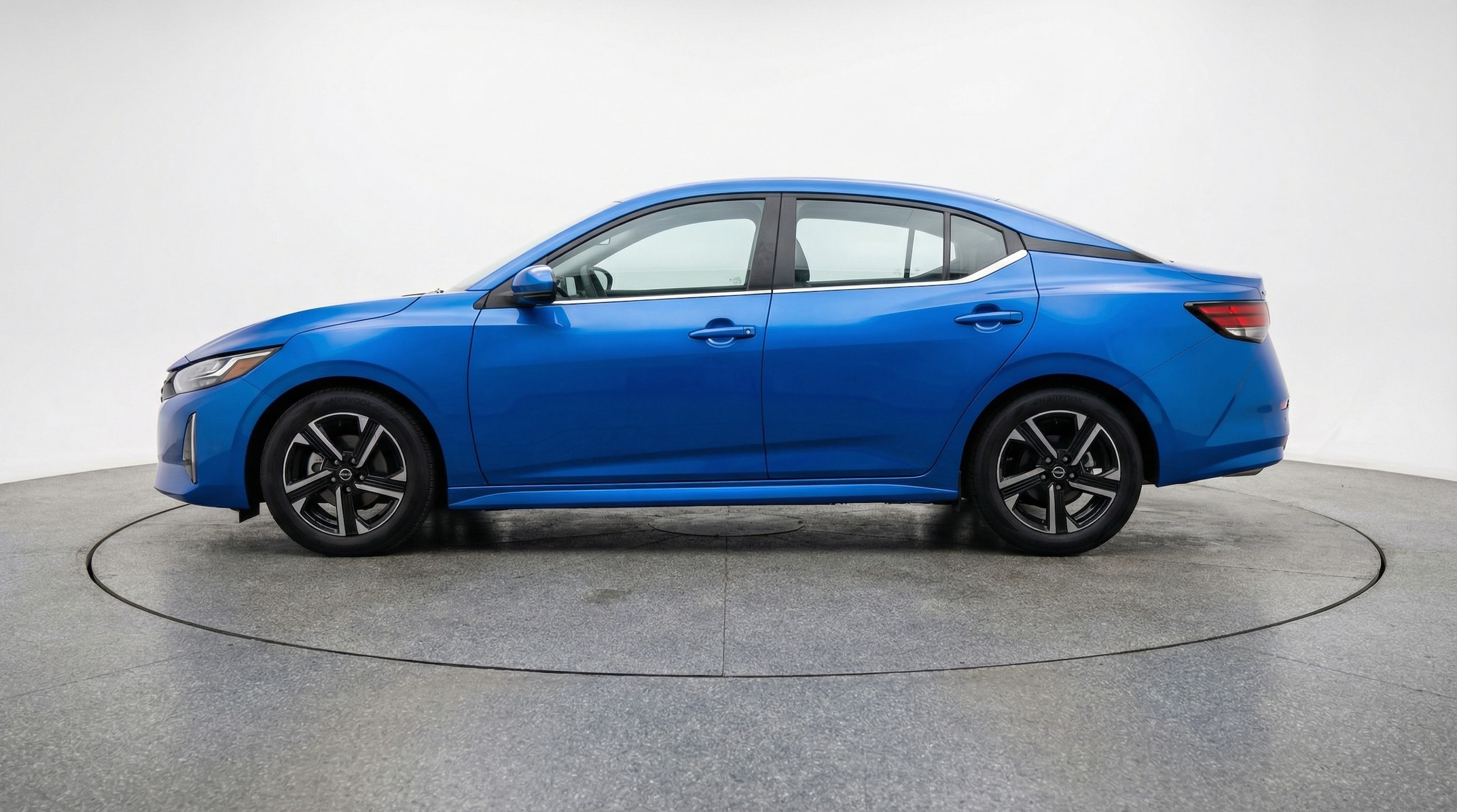 Thumbnail: 2025 Nissan Sentra - 4