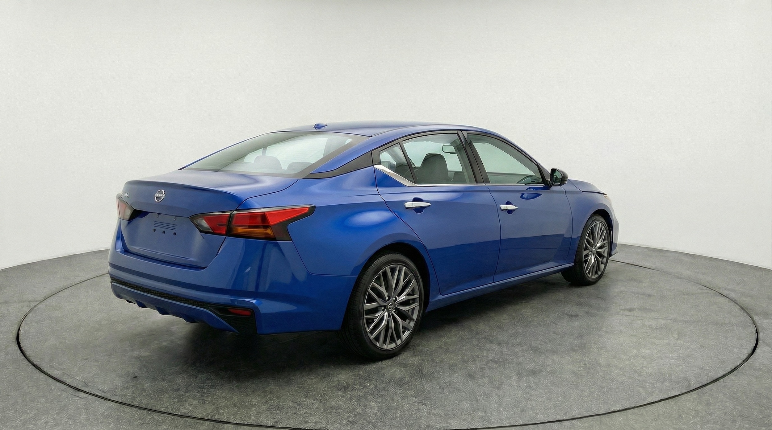 Thumbnail: 2025 Nissan Altima - 7