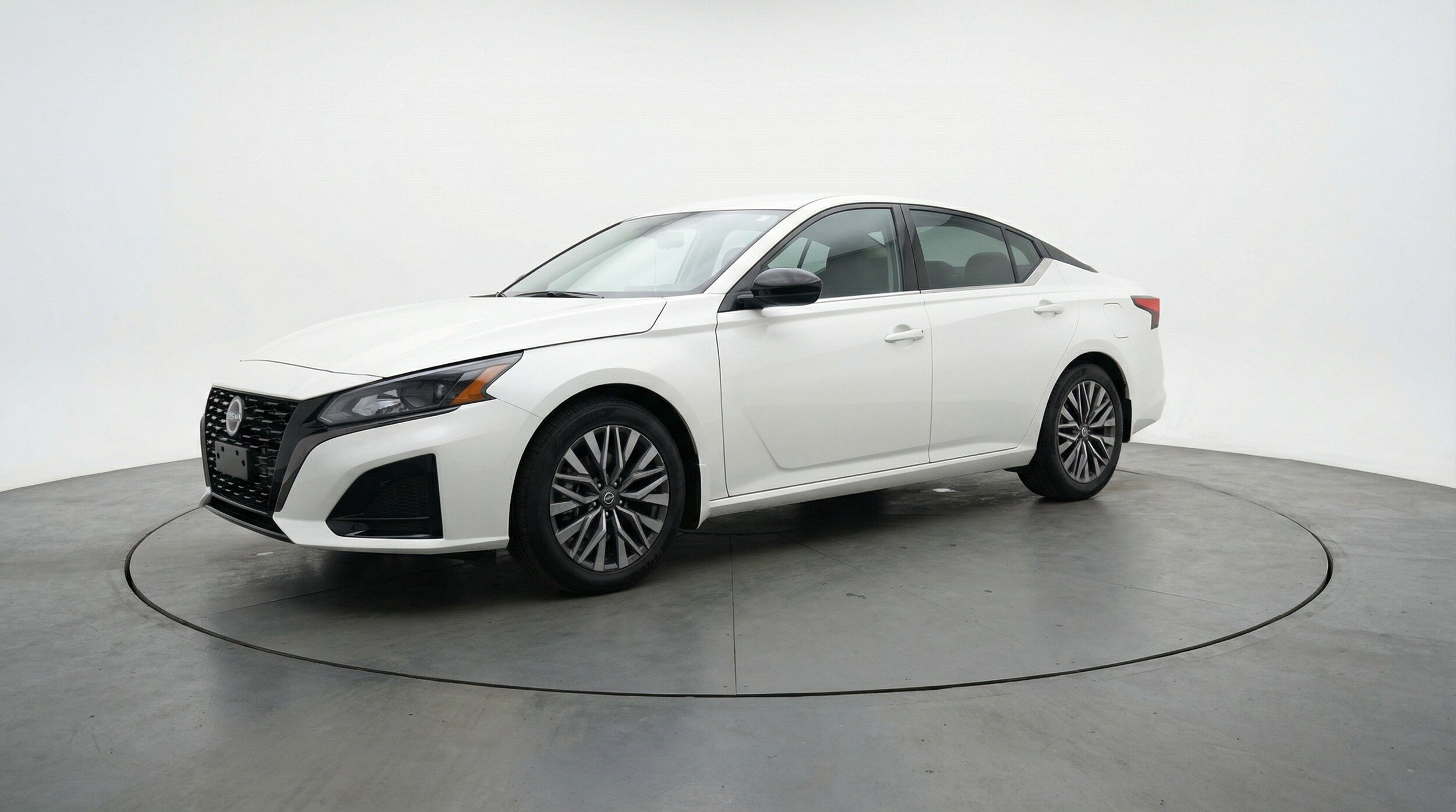 Thumbnail: 2025 Nissan Altima - 3