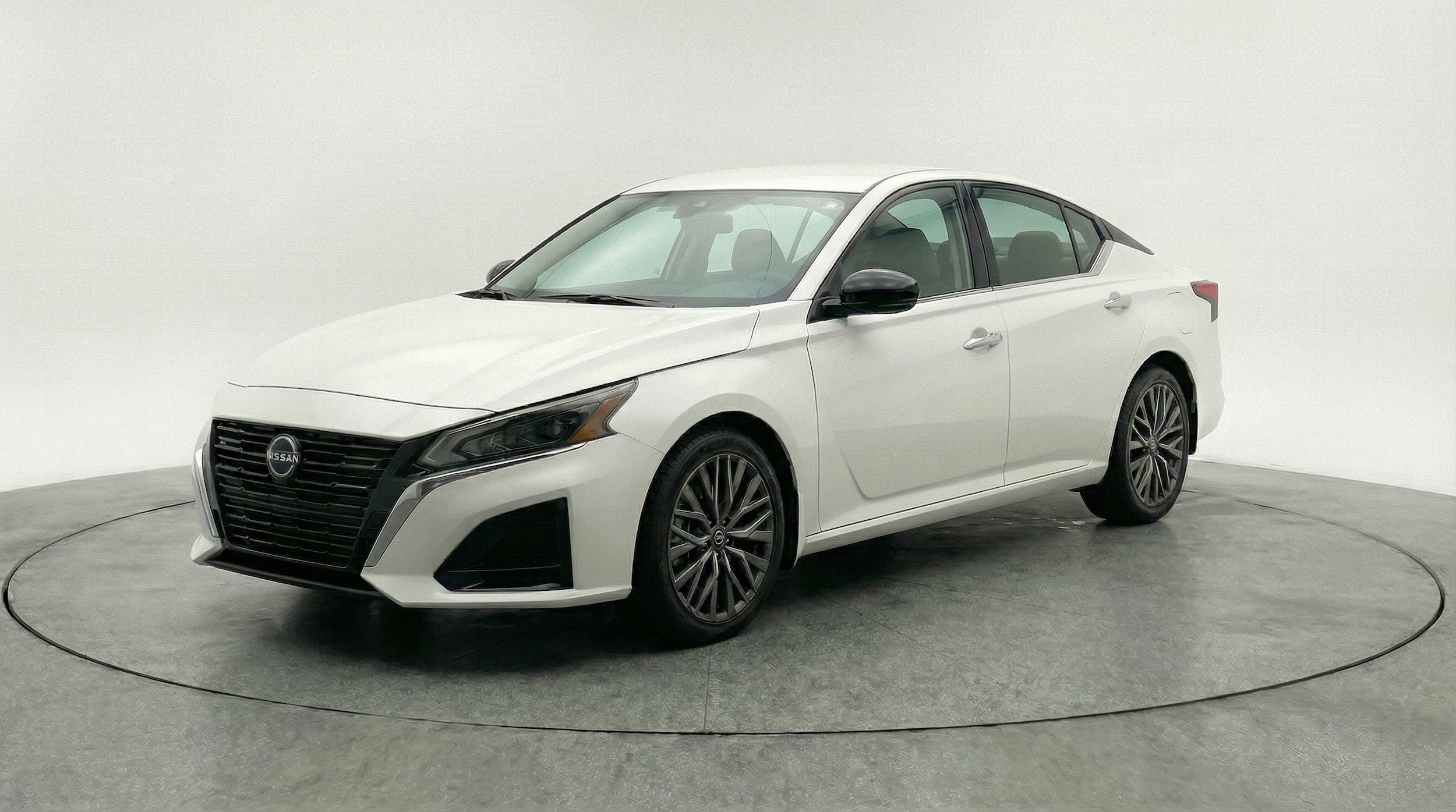 Thumbnail: 2025 Nissan Altima - 3