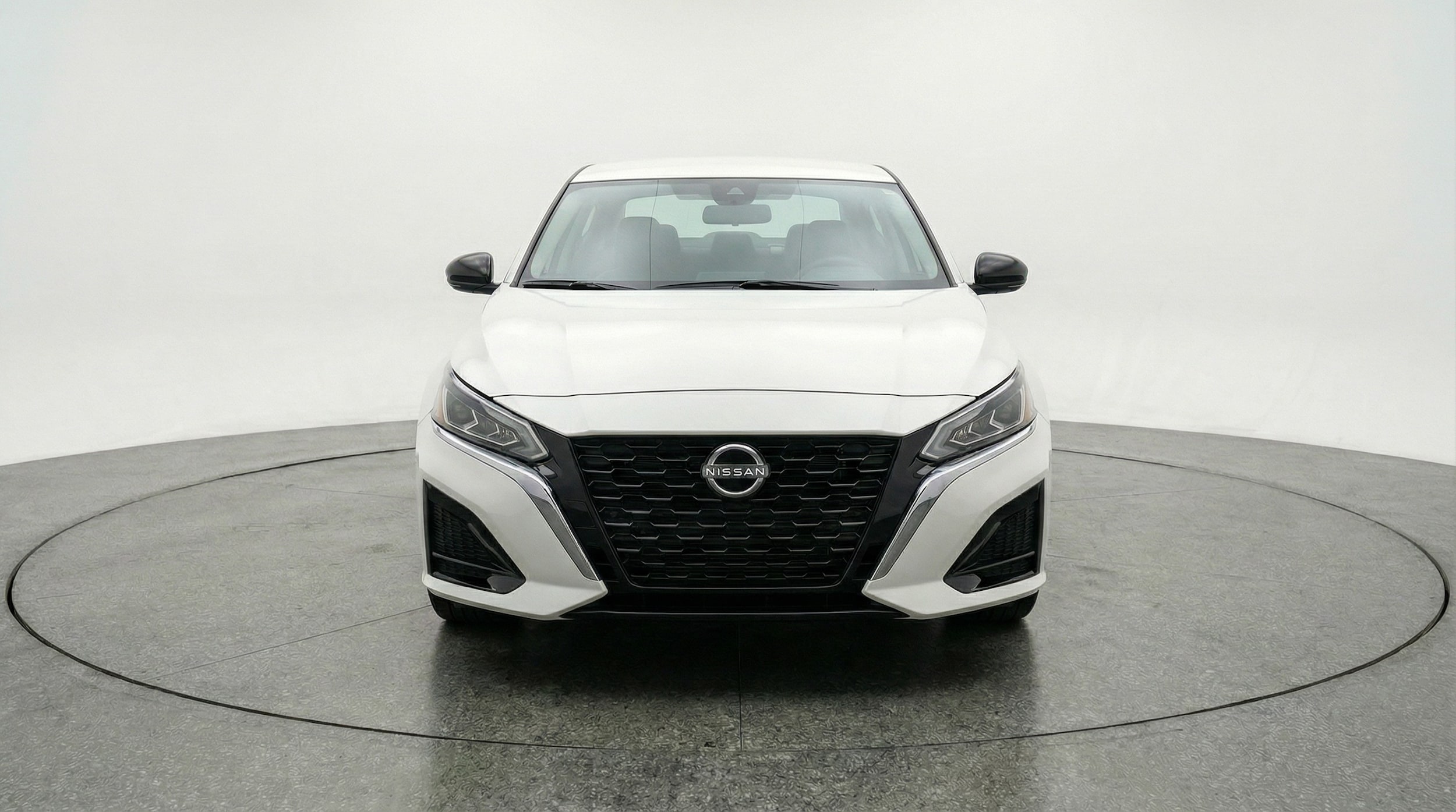 Thumbnail: 2025 Nissan Altima - 2