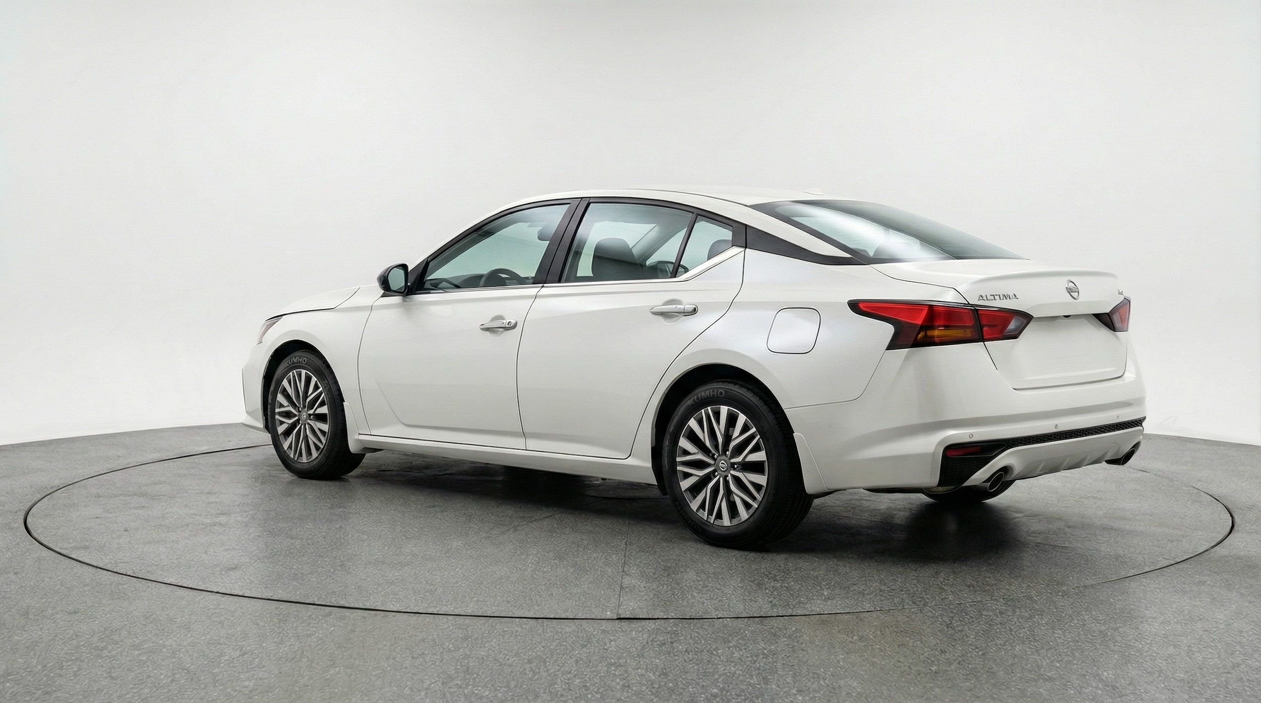 Thumbnail: 2025 Nissan Altima - 5