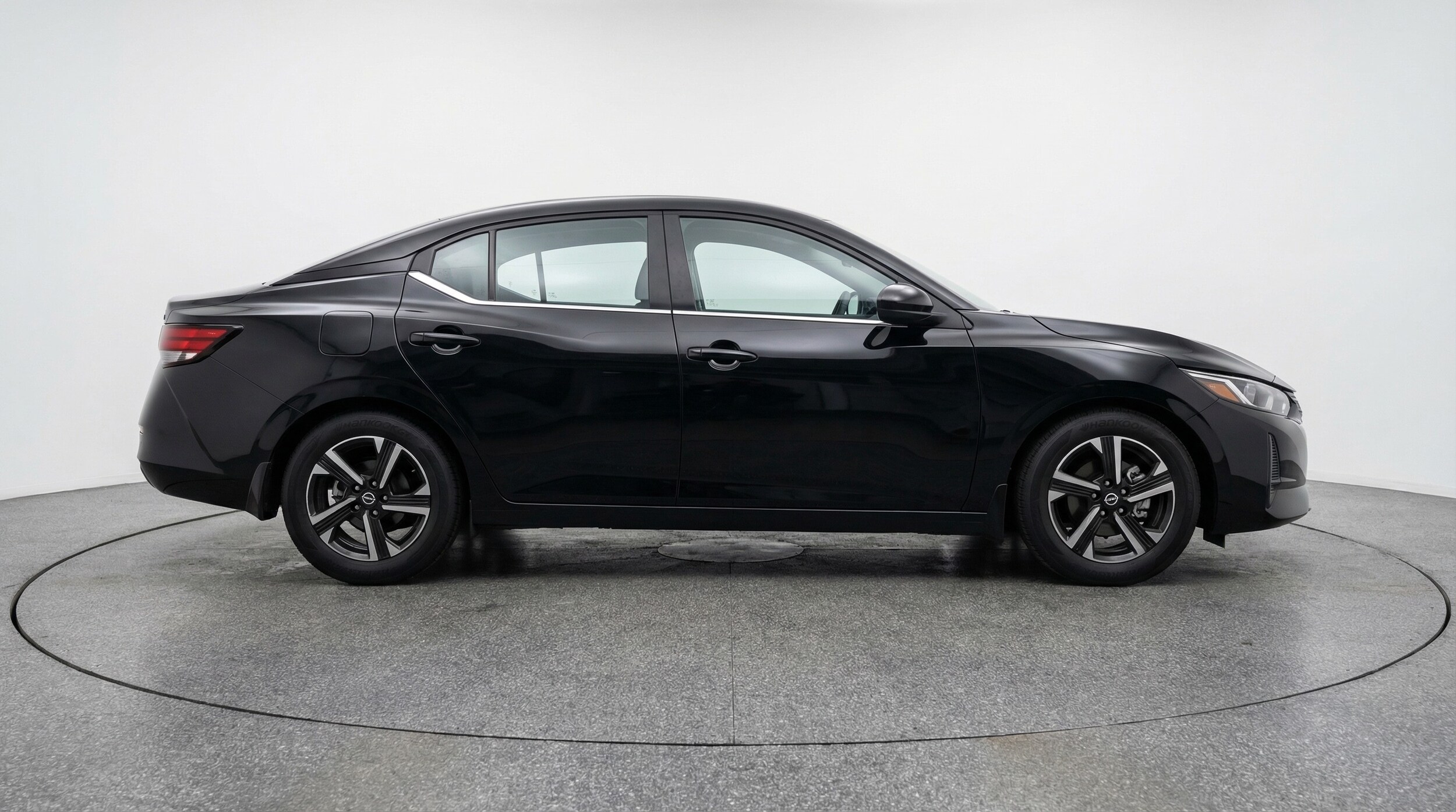 Thumbnail: 2025 Nissan Sentra - 8