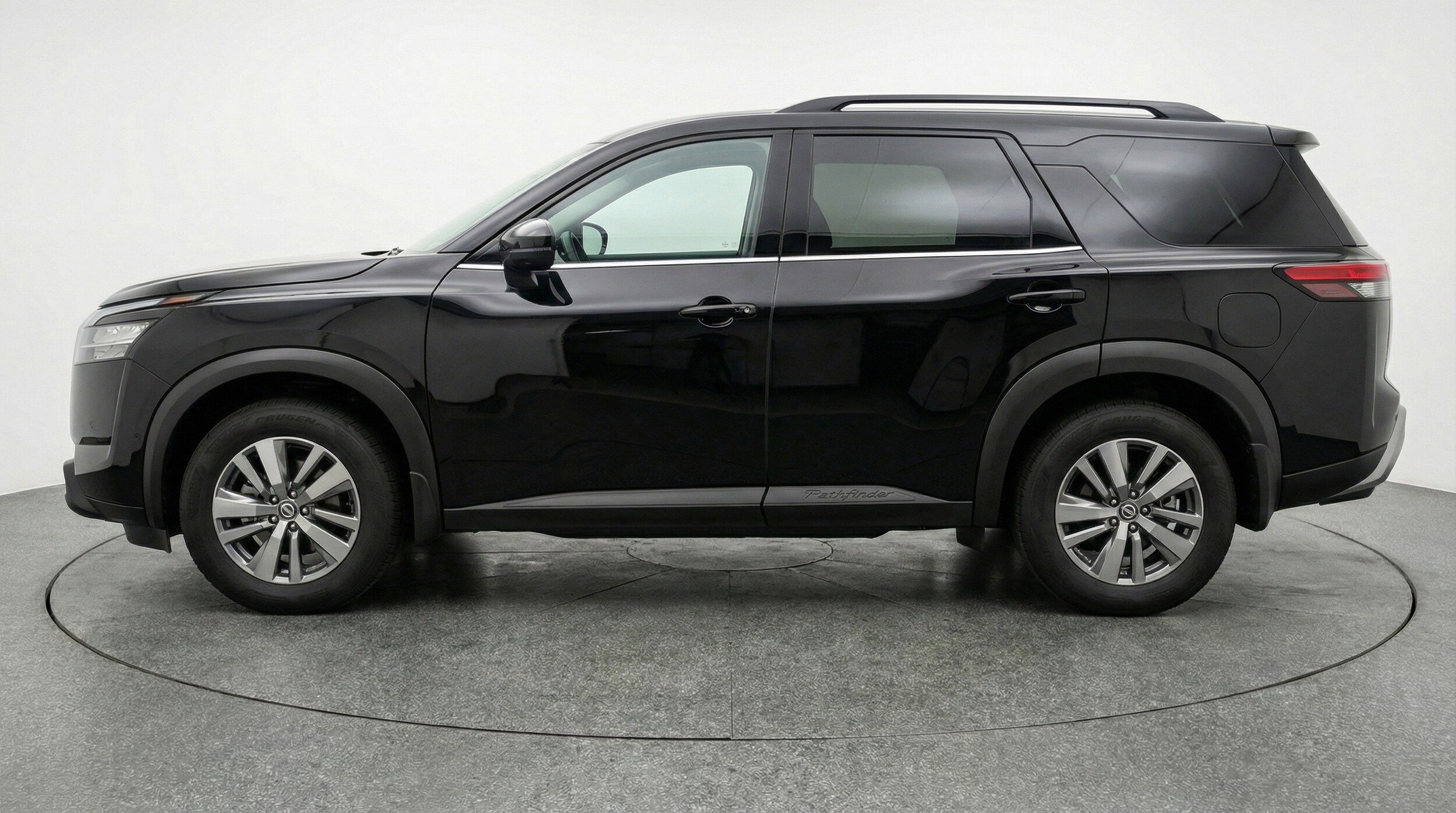 Thumbnail: 2025 Nissan Pathfinder - 5