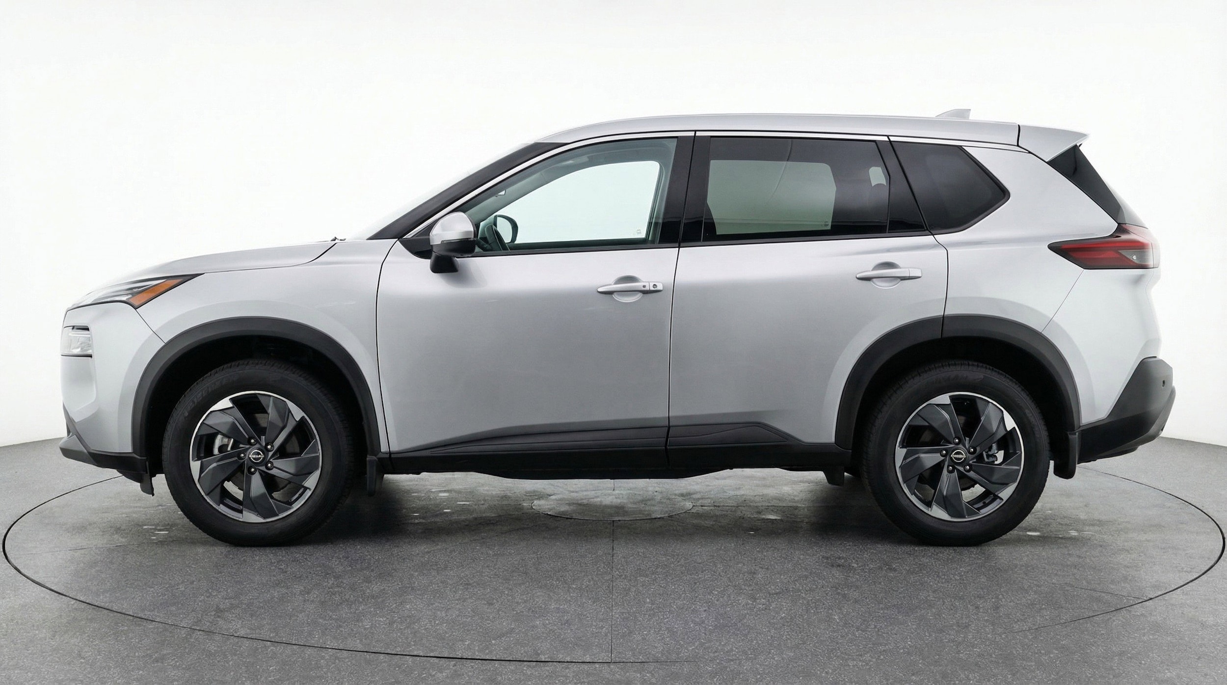 Thumbnail: 2025 Nissan Rogue - 5