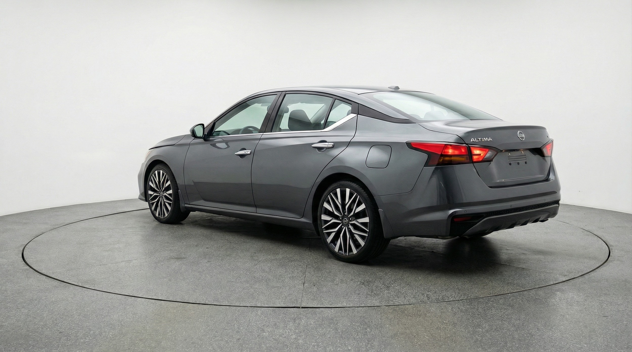 Thumbnail: 2025 Nissan Altima - 5