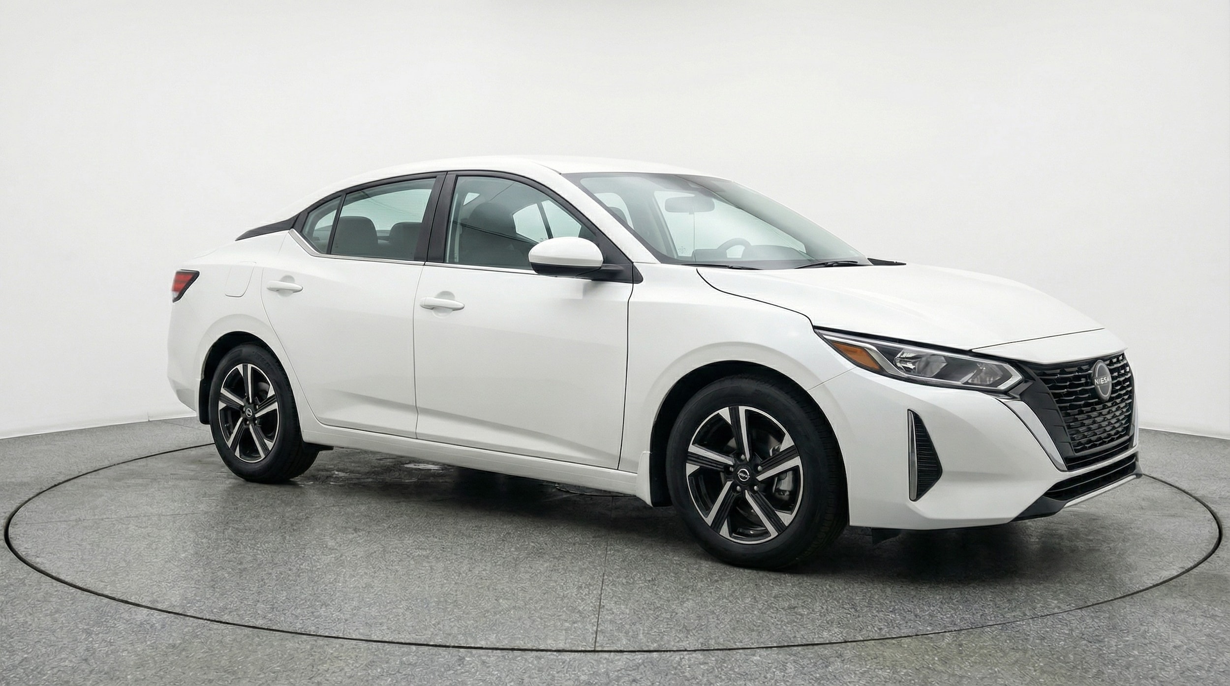 Thumbnail: 2025 Nissan Sentra - 1