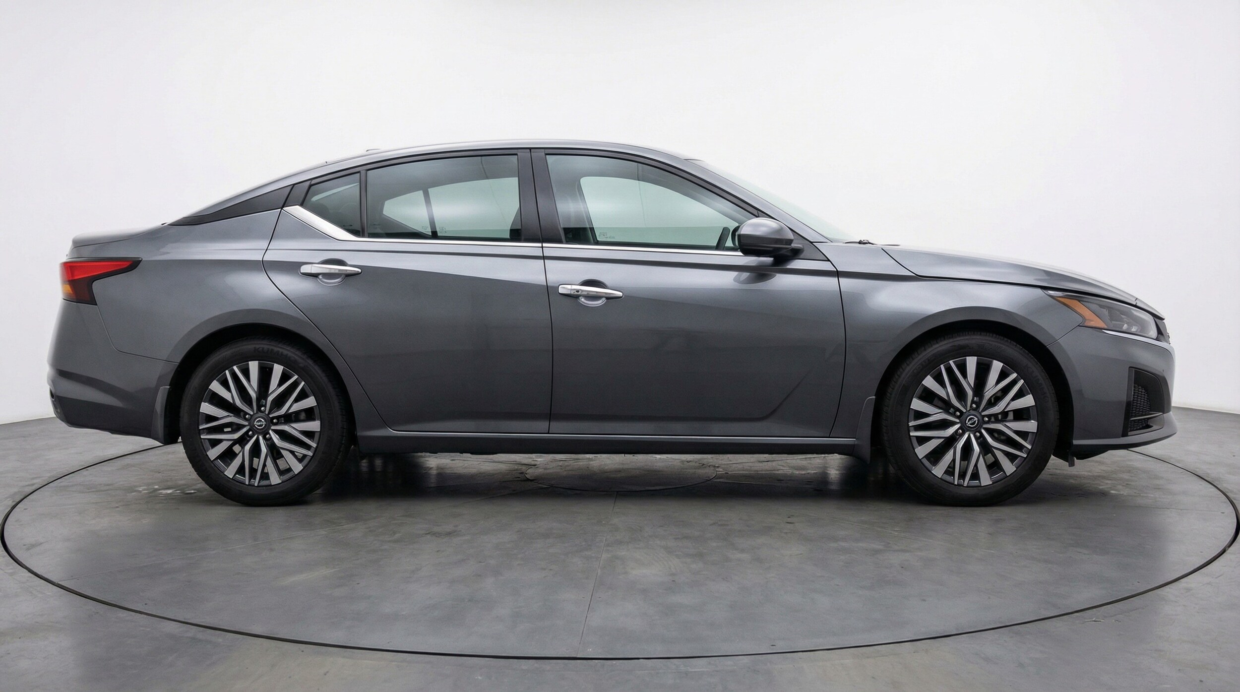 Thumbnail: 2025 Nissan Altima - 8