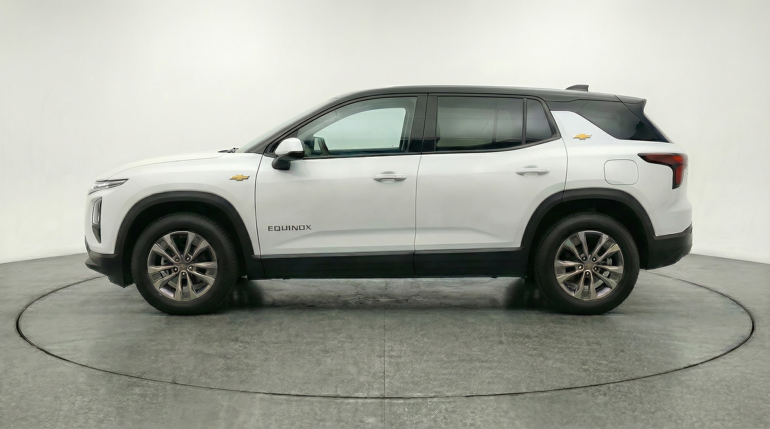 Thumbnail: 2025 Chevrolet Equinox - 4