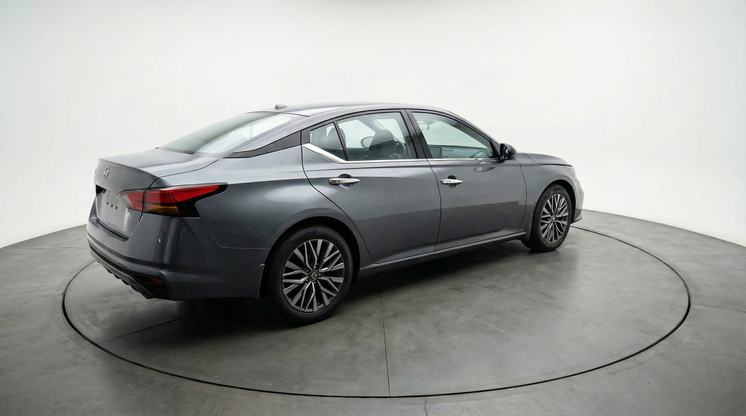 Thumbnail: 2025 Nissan Altima - 9