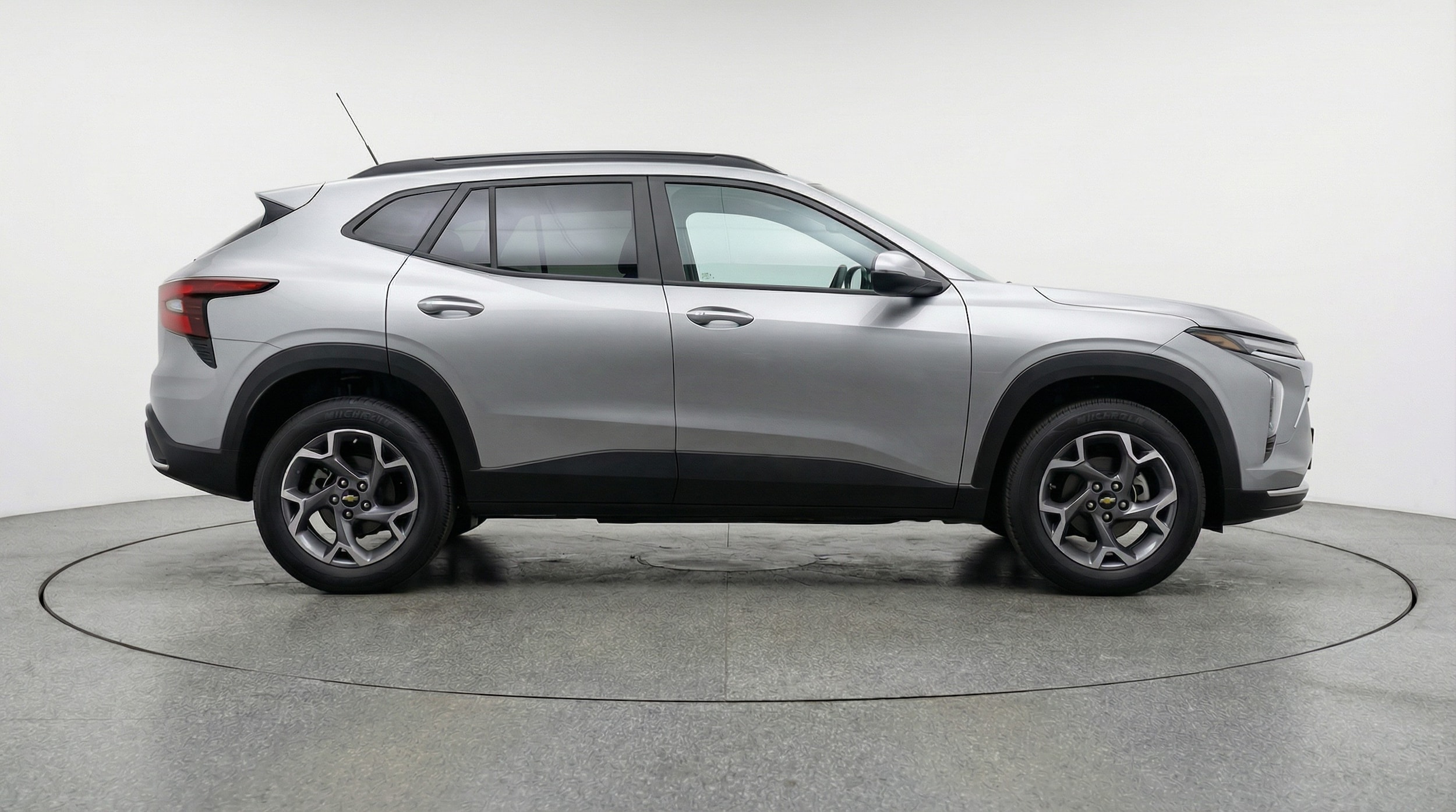 Thumbnail: 2025 Chevrolet Trax - 8