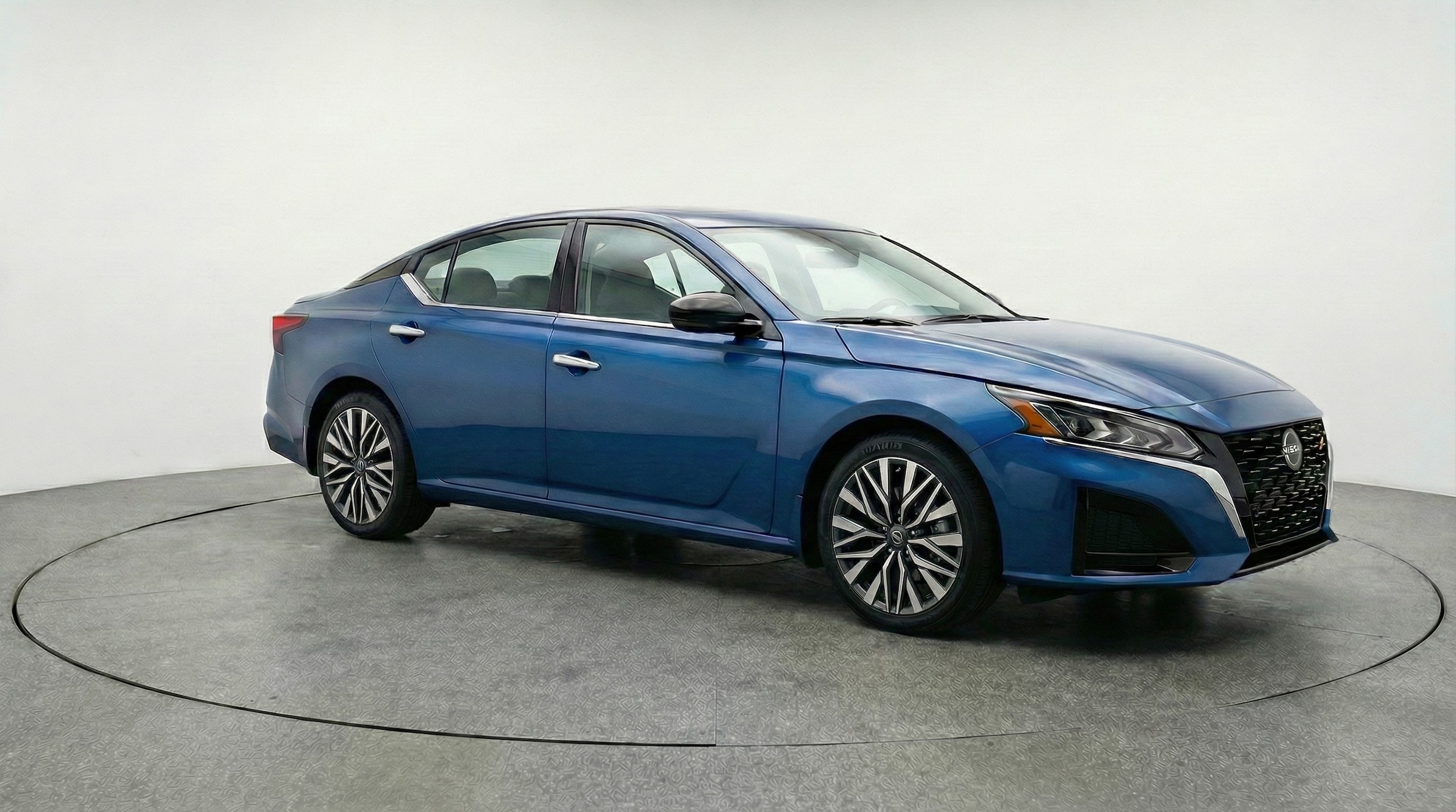 Thumbnail: 2025 Nissan Altima - 1