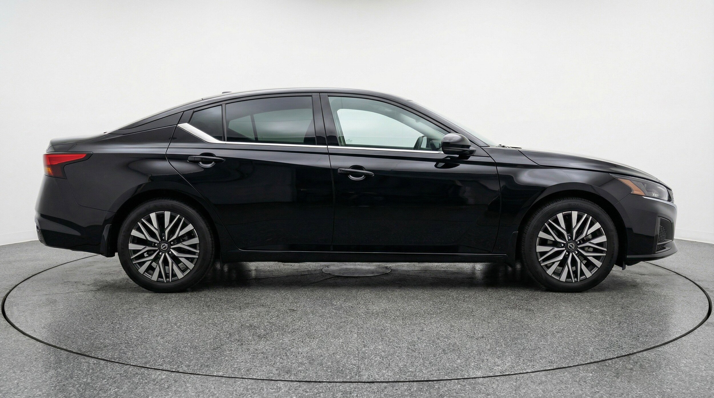 Thumbnail: 2025 Nissan Altima - 11