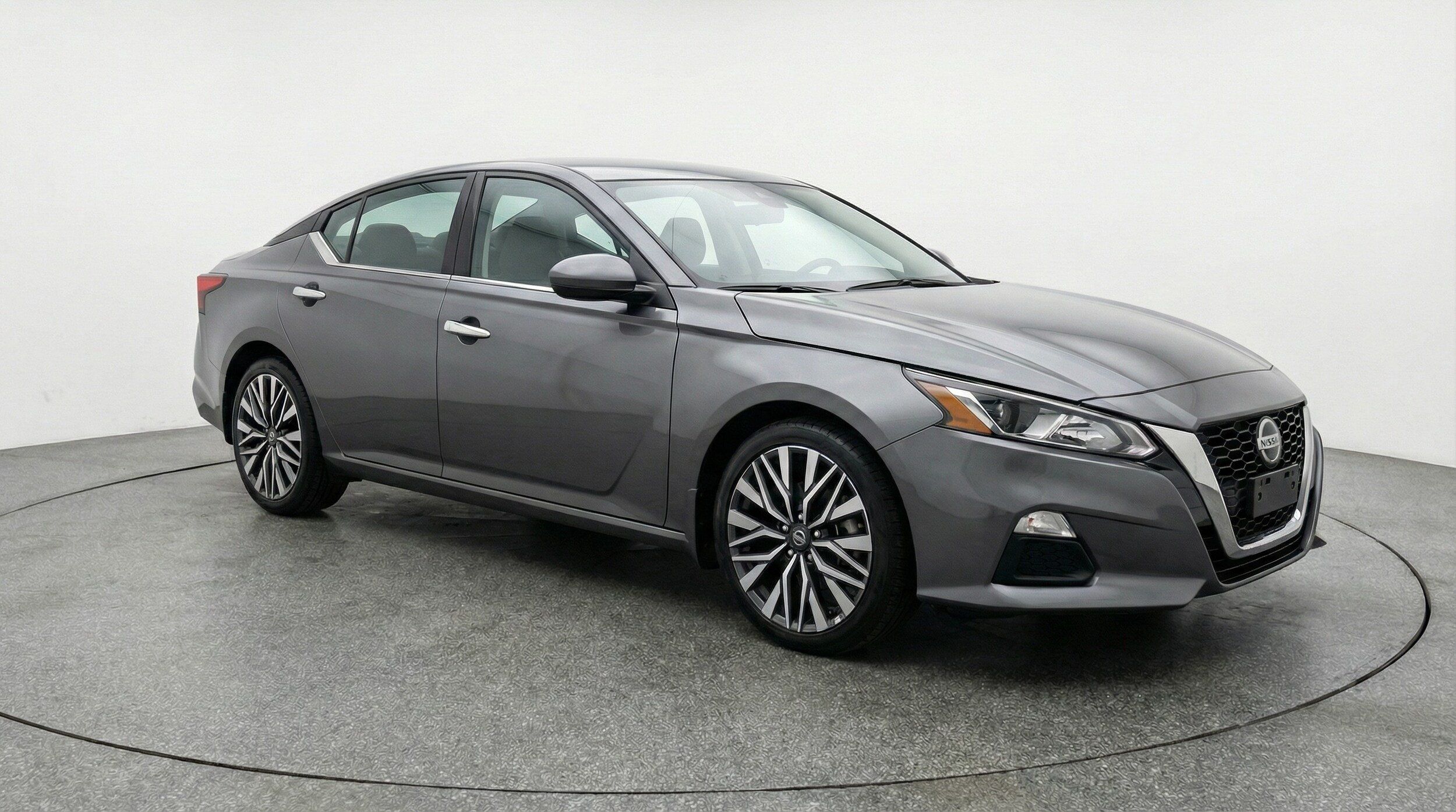 Thumbnail: 2025 Nissan Altima - 1