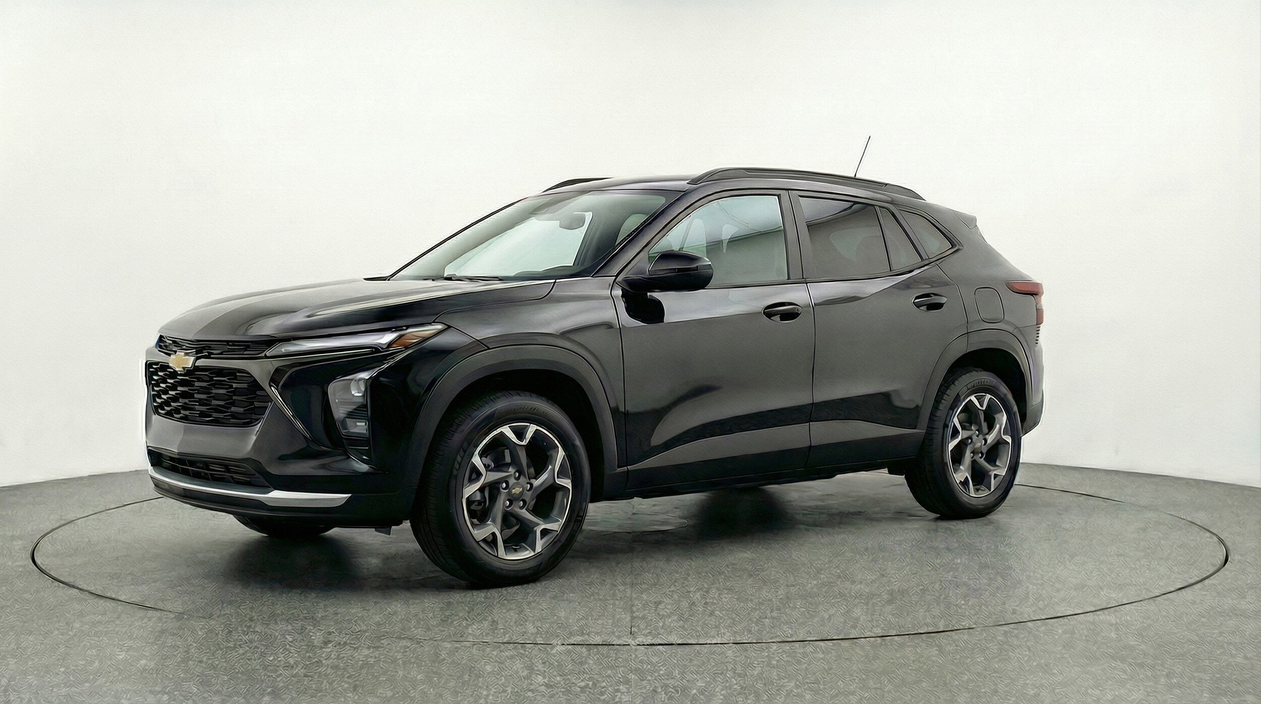 Thumbnail: 2025 Chevrolet Trax - 3