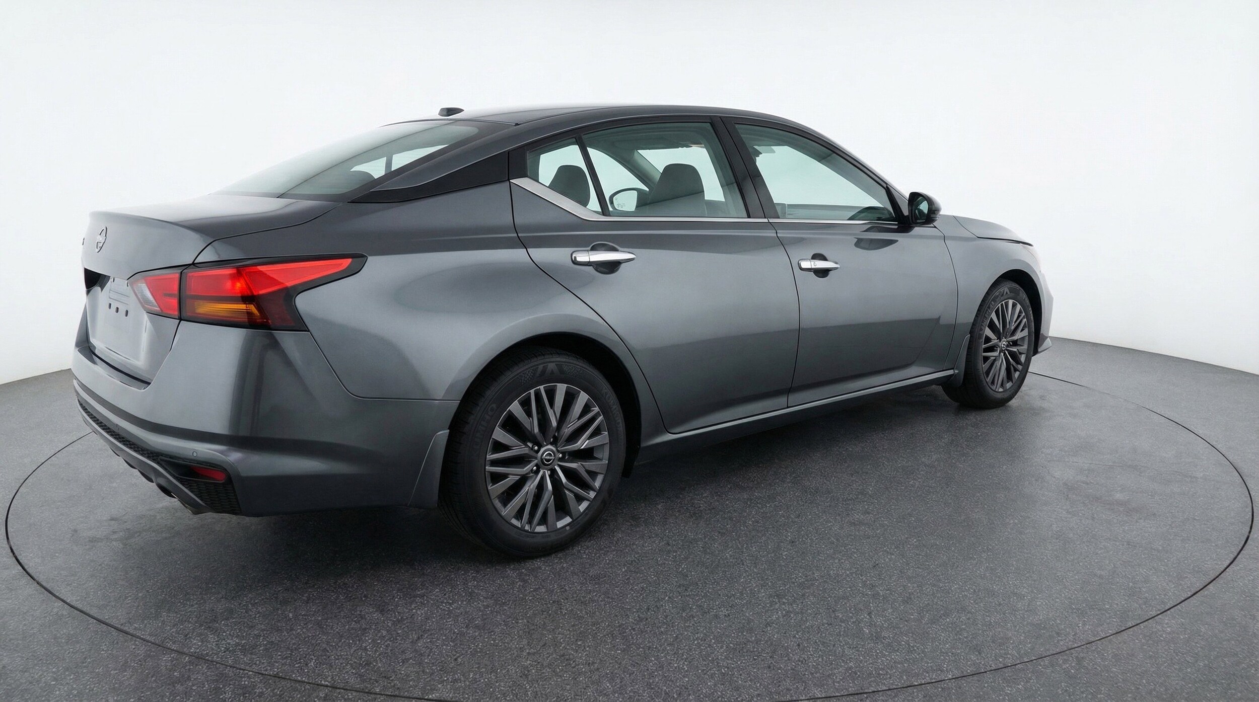 Thumbnail: 2025 Nissan Altima - 9