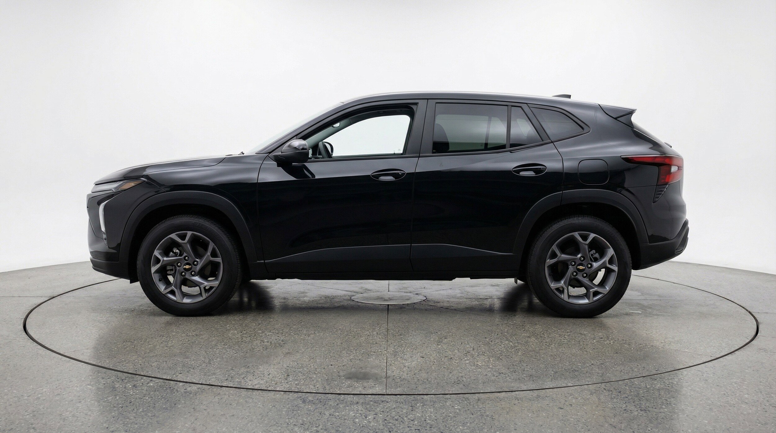 Thumbnail: 2025 Chevrolet Trax - 5