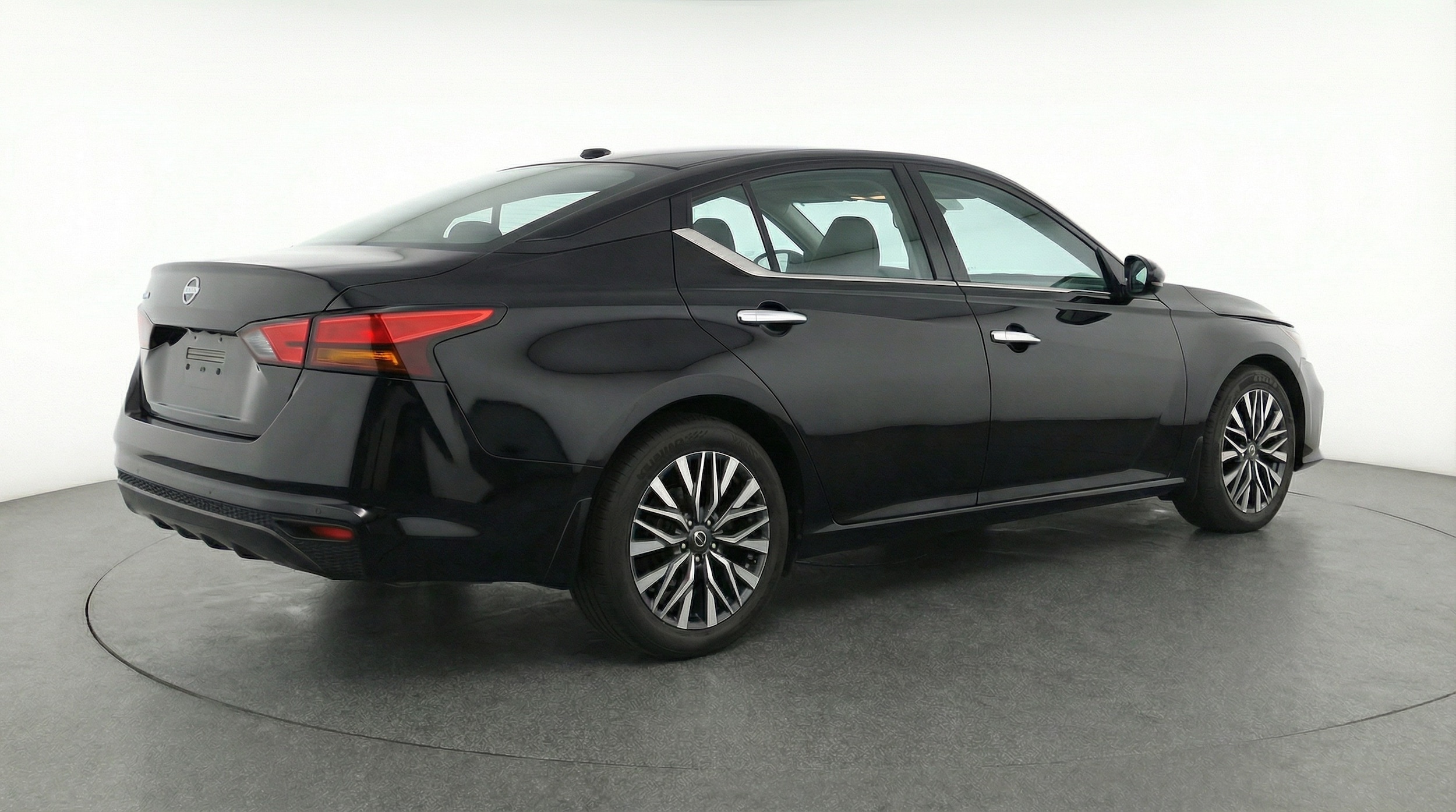 Thumbnail: 2025 Nissan Altima - 7