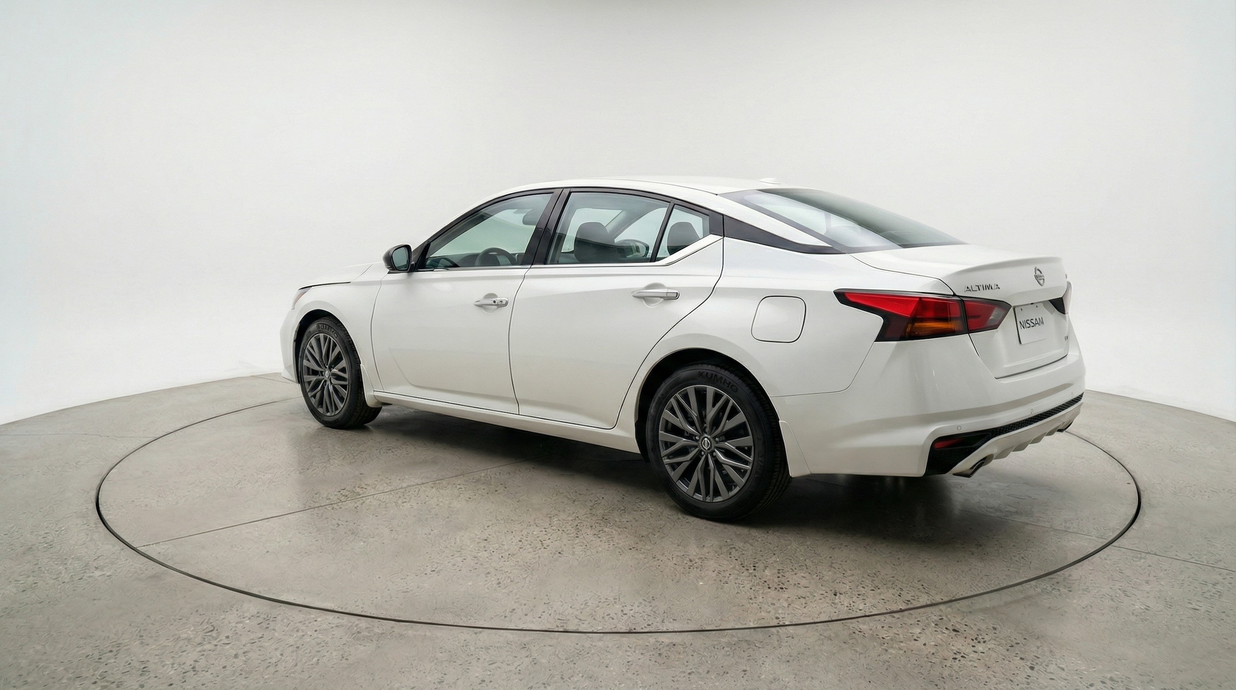 Thumbnail: 2025 Nissan Altima - 5