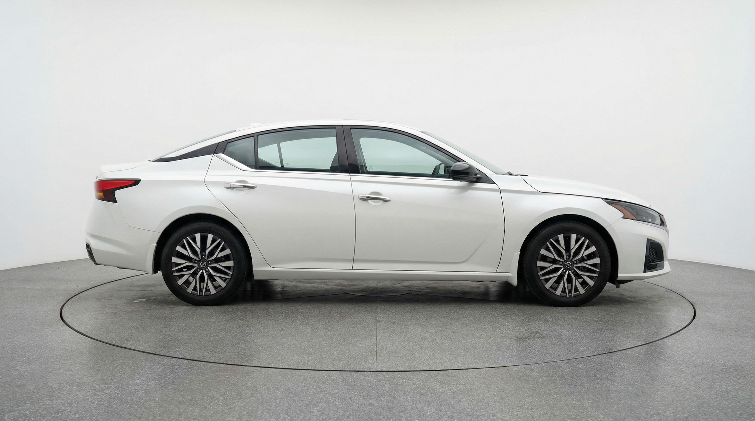 Thumbnail: 2025 Nissan Altima - 8