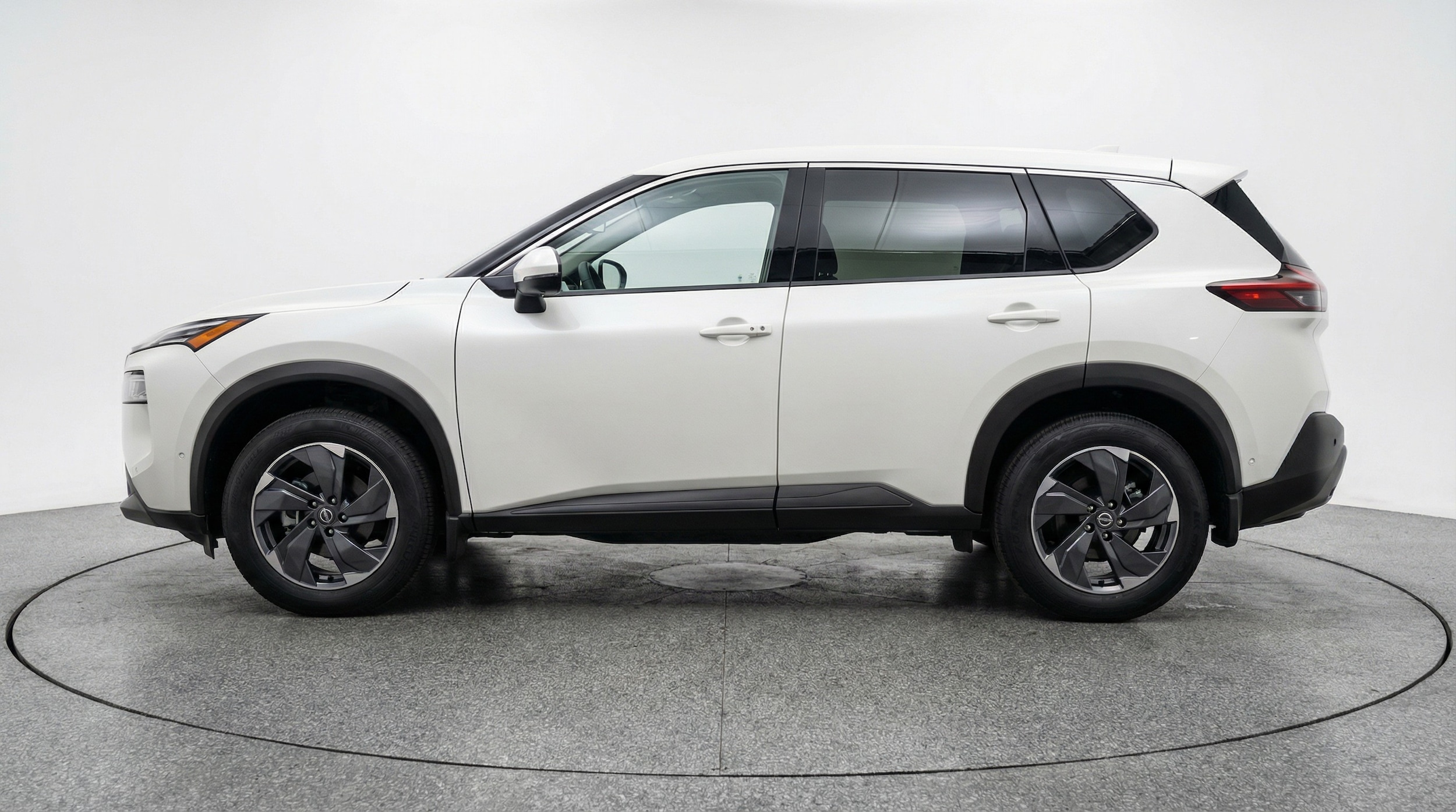 Thumbnail: 2025 Nissan Rogue - 4