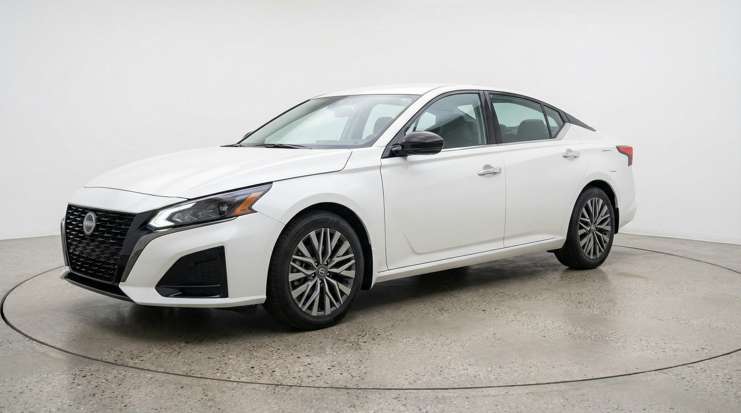 Thumbnail: 2025 Nissan Altima - 3