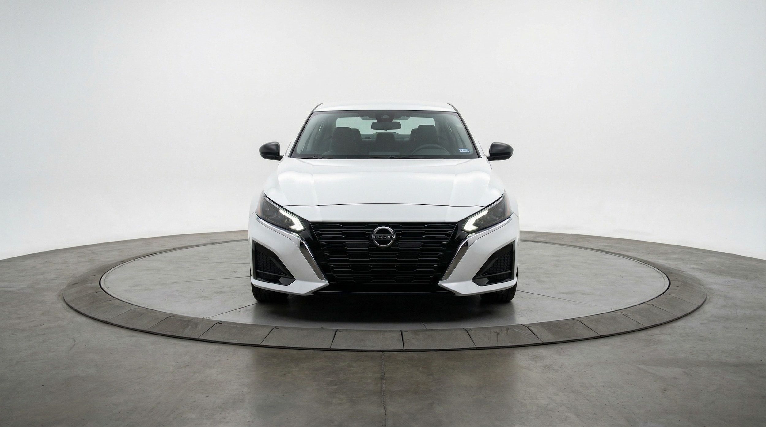 Thumbnail: 2025 Nissan Altima - 2