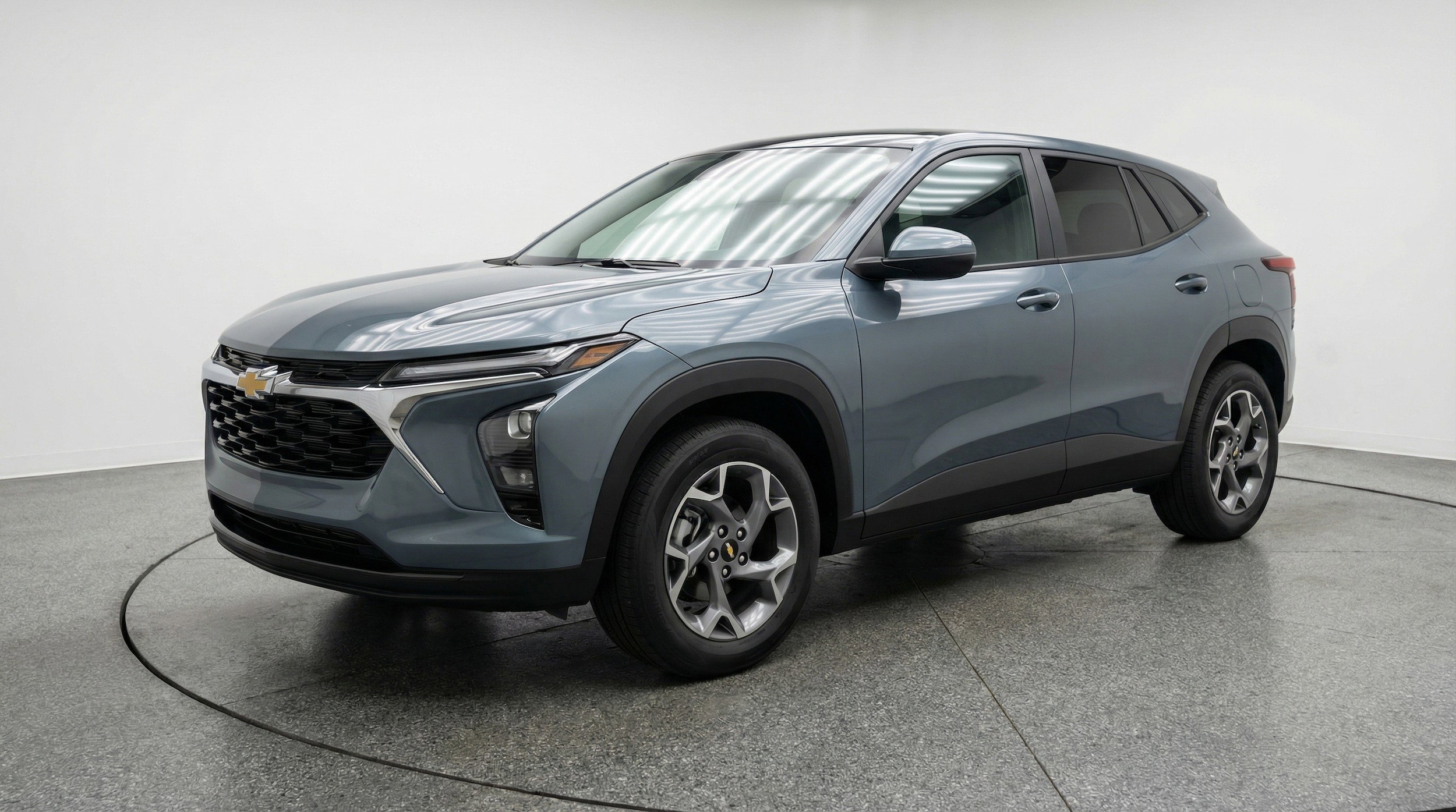 Thumbnail: 2025 Chevrolet Trax - 3